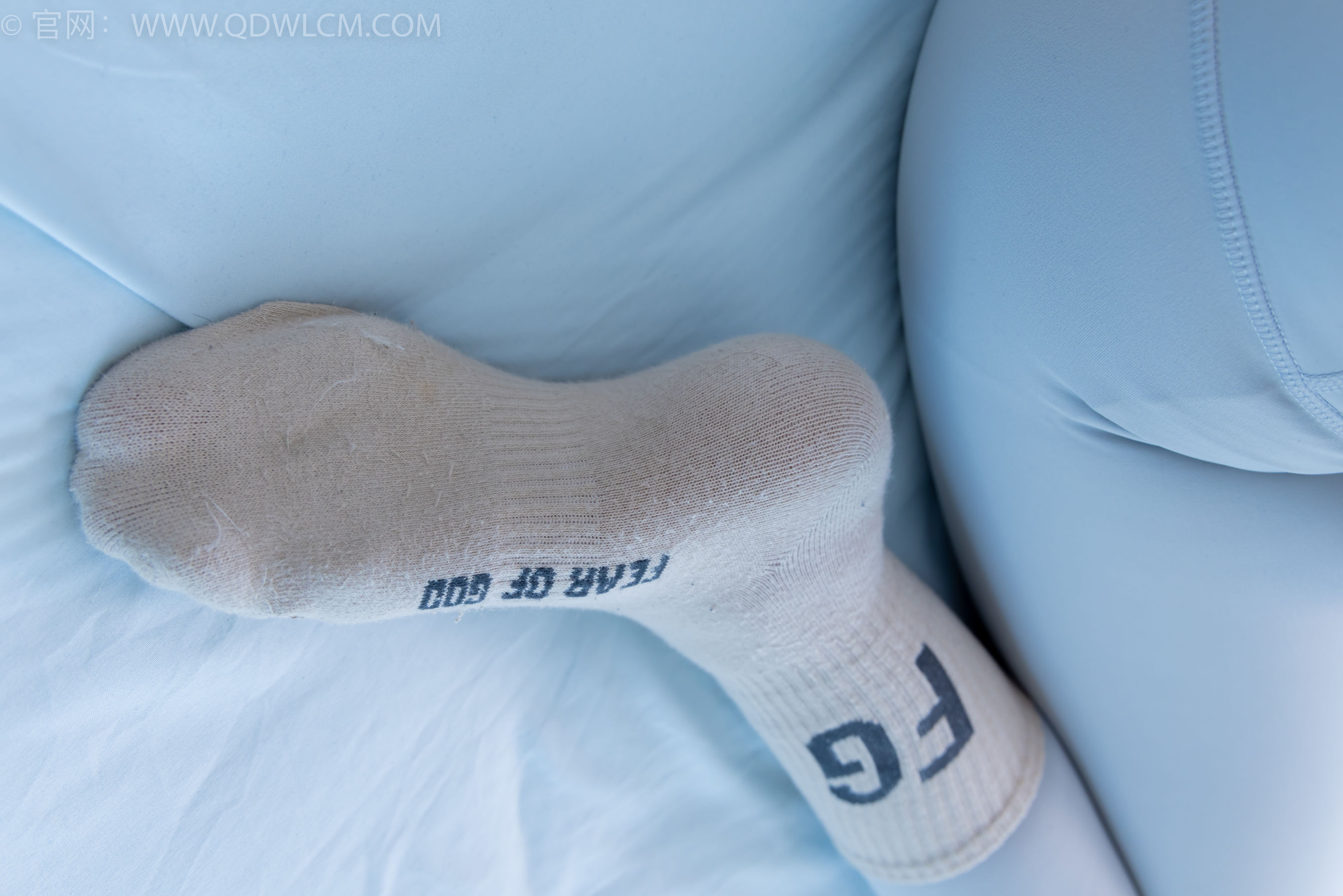 物恋传媒 No.2254 岚岚 -瑜伽裤、板鞋、两双棉袜/(160P)