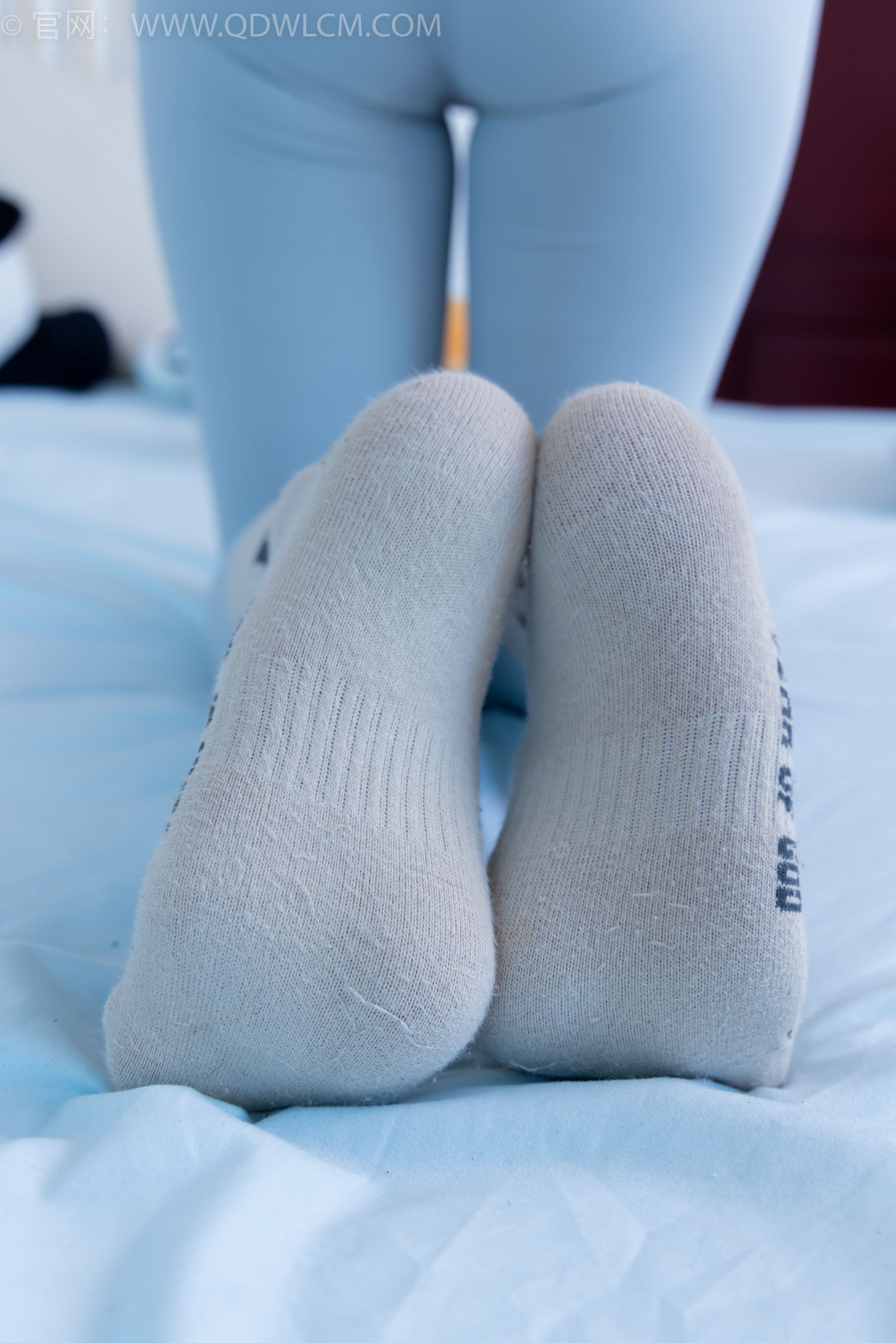 物恋传媒 No.2254 岚岚 -瑜伽裤、板鞋、两双棉袜/(160P)