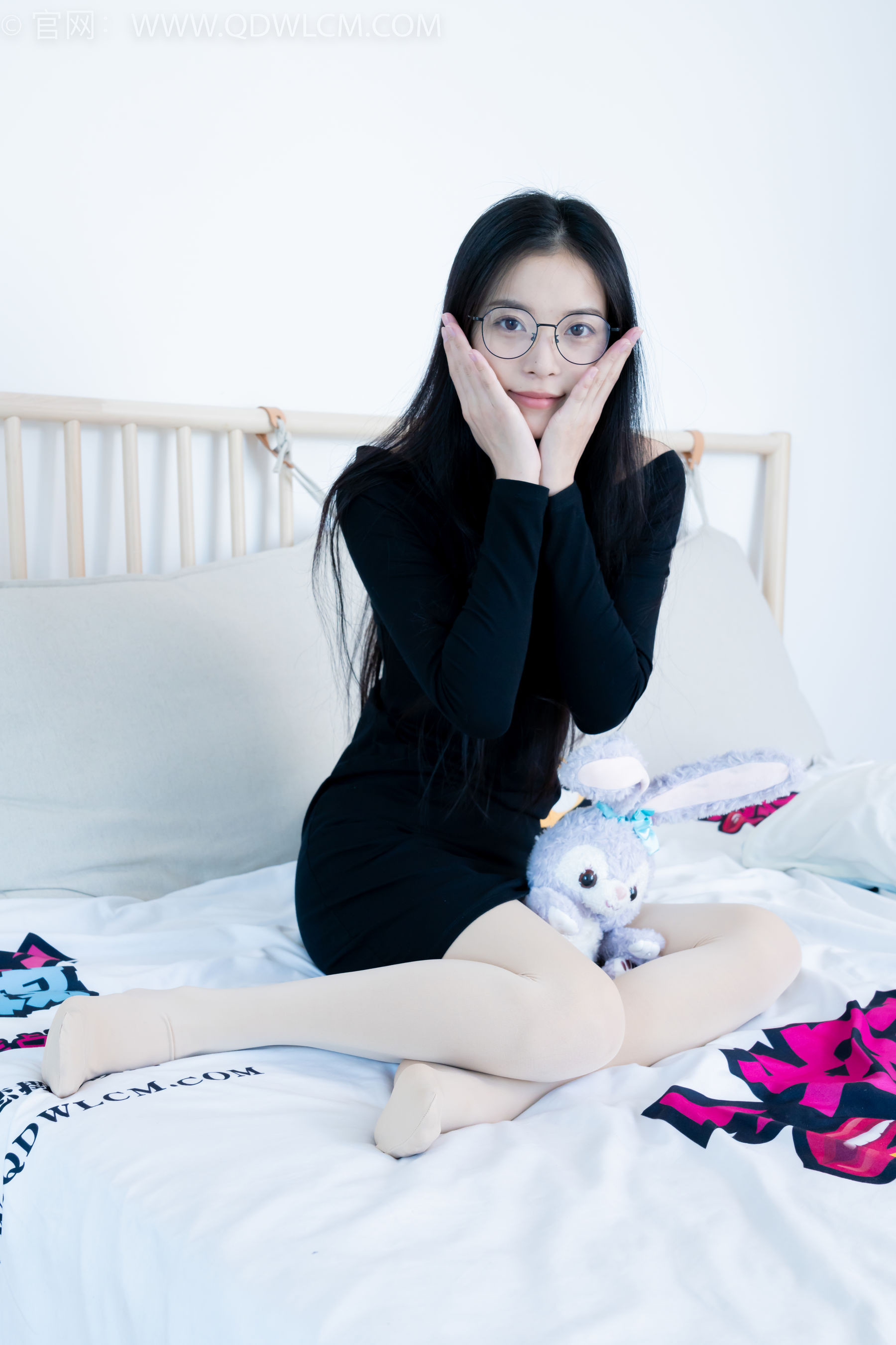 物恋传媒 No.2256 茯苓 -平底鞋、厚肉丝、厚黑丝、皮筋绑脚和挠脚心剧情/(220P)