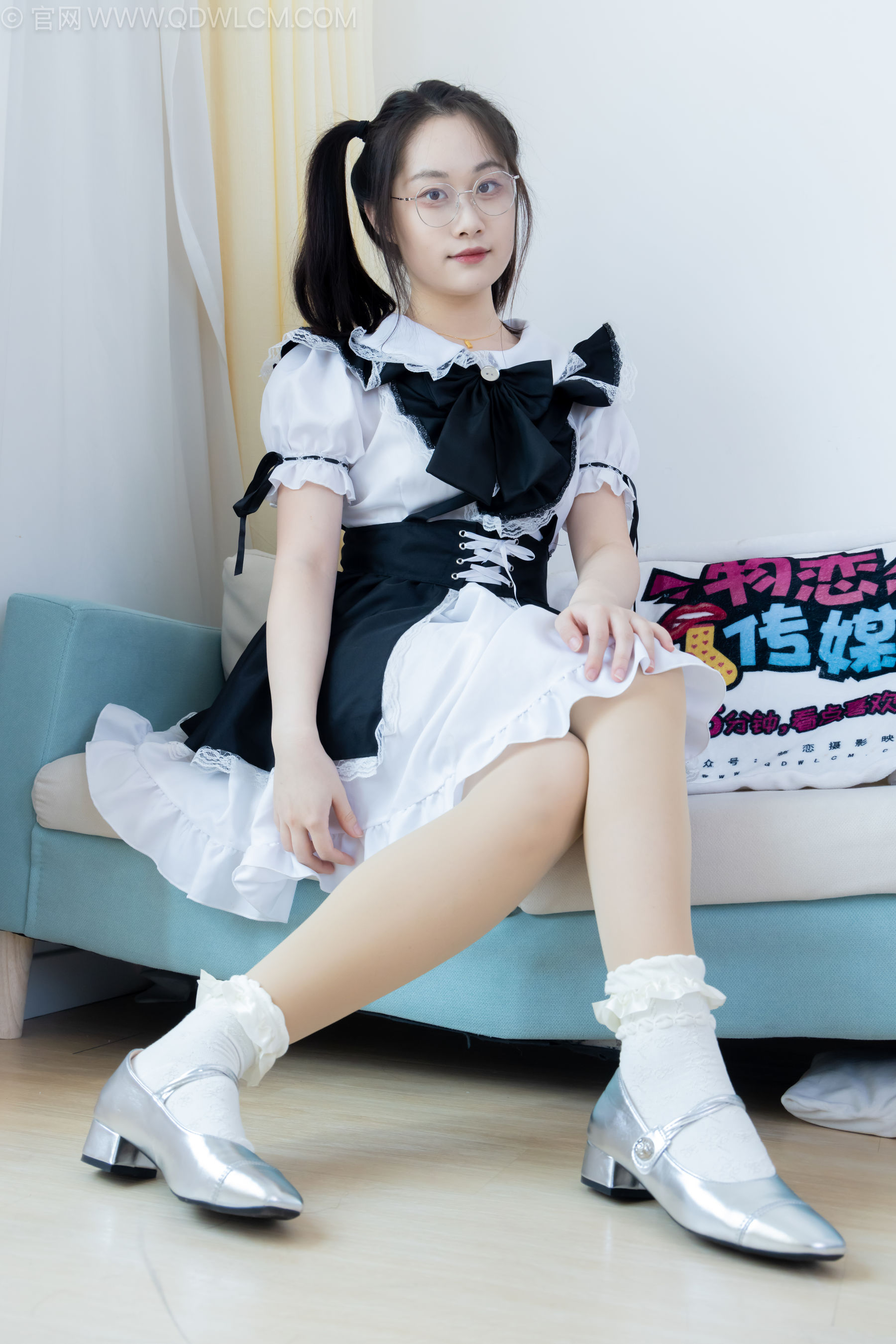 物恋传媒 No.2239 小新 -低跟鞋、白棉袜、厚肉丝、女仆装/(160P)