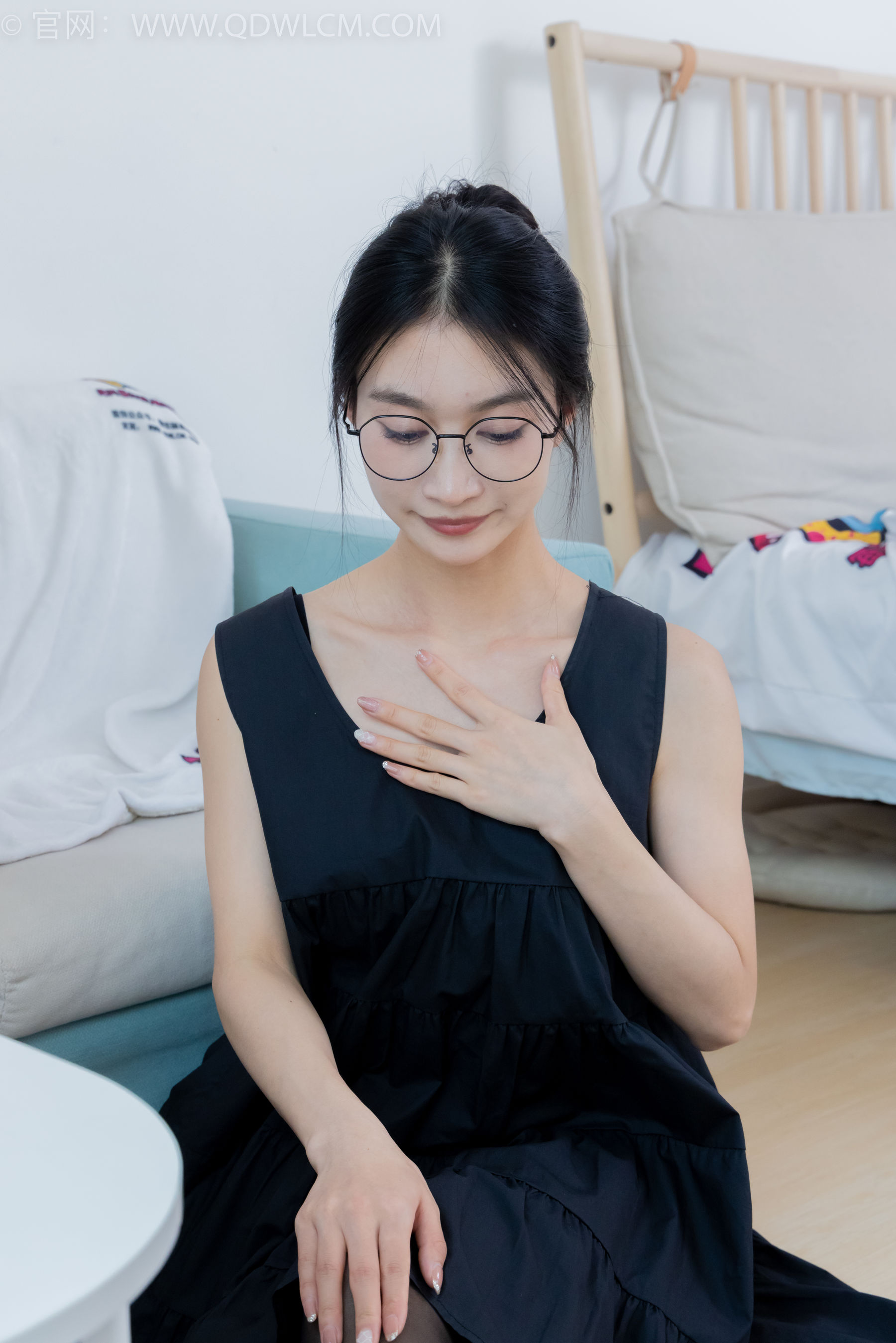 物恋传媒 No.2257 小影 -平底鞋、薄黑丝脚尖加固款/(150P)