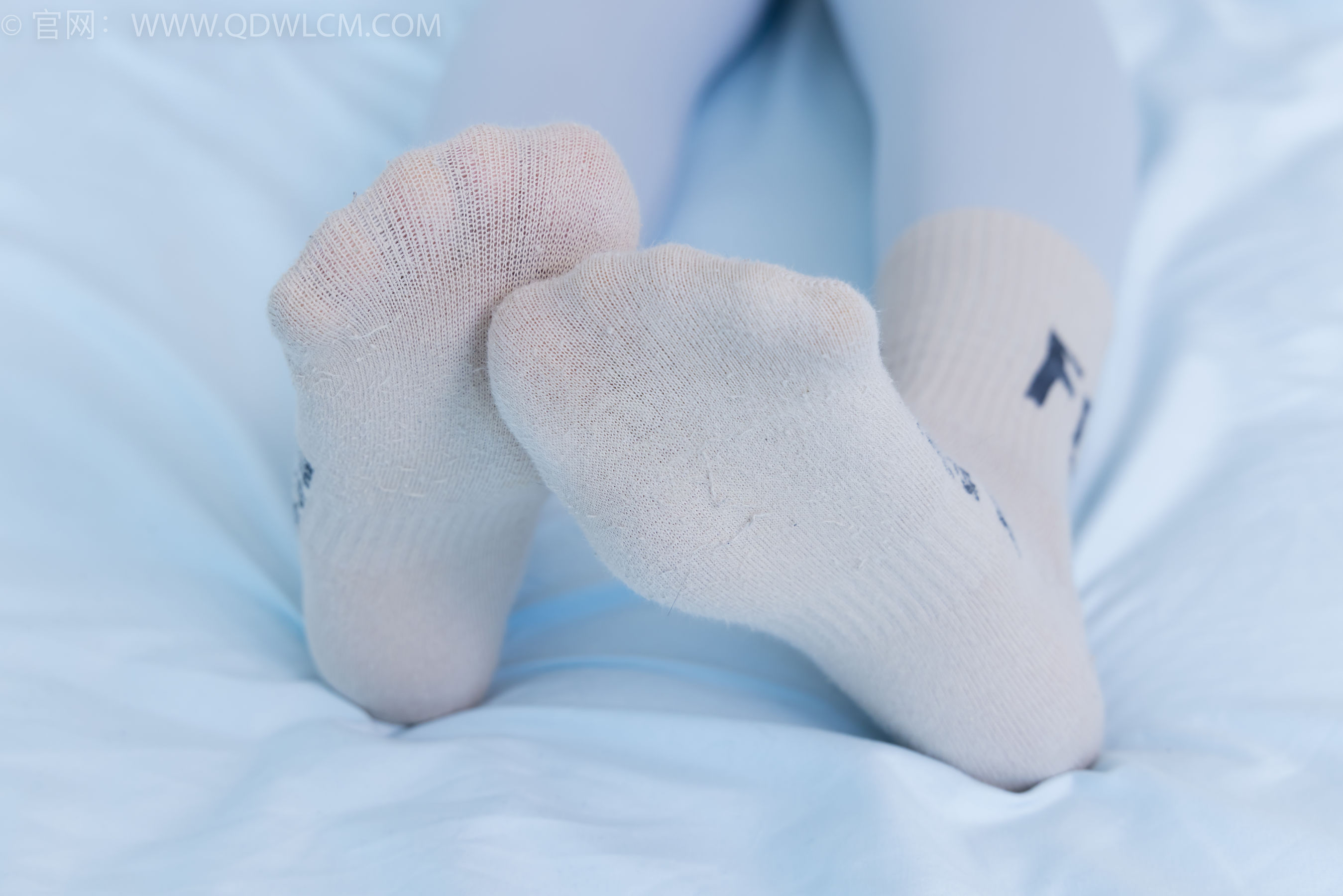 物恋传媒 No.2254 岚岚 -瑜伽裤、板鞋、两双棉袜/(160P)