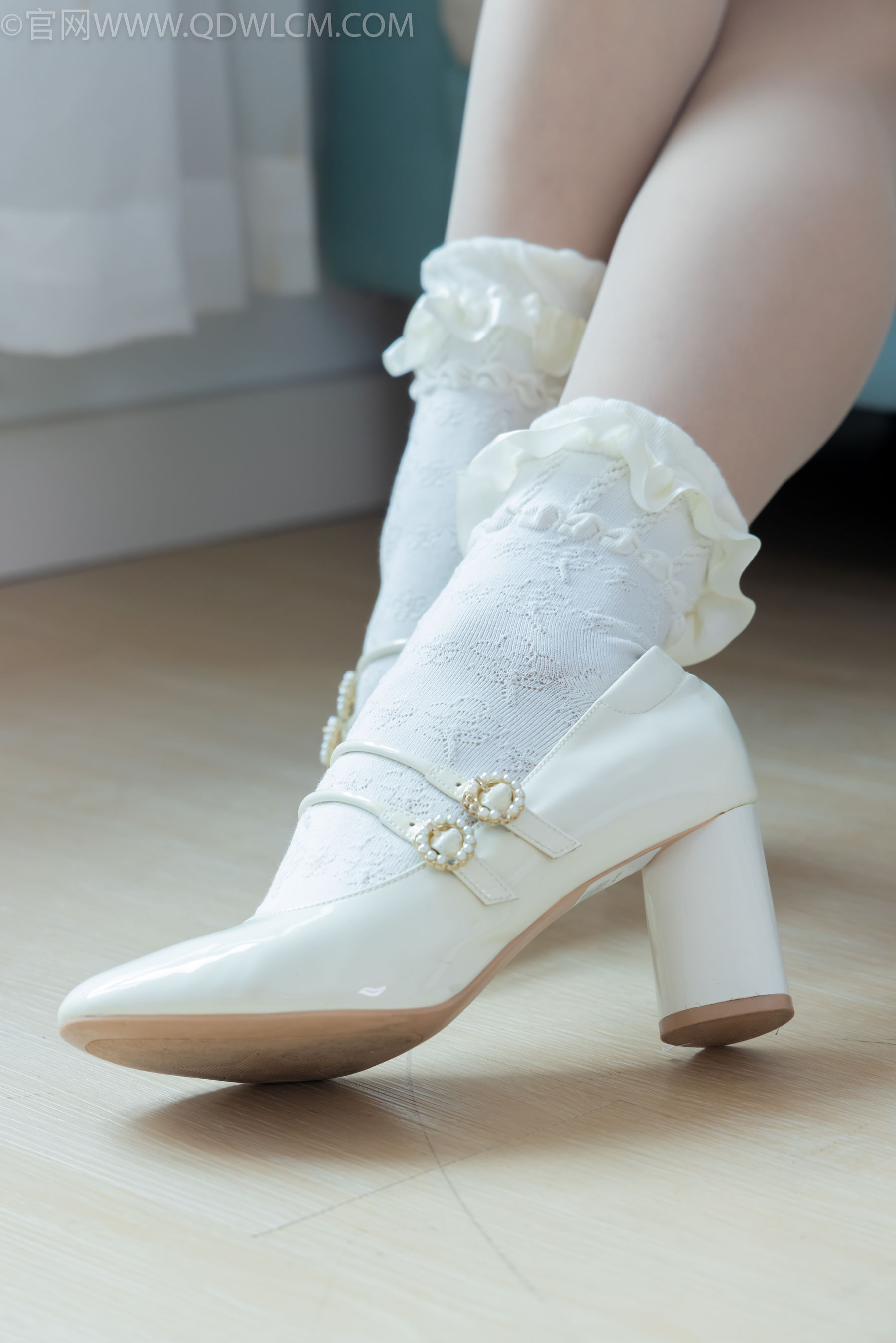 物恋传媒 No.2261 小影 -高跟鞋、白棉袜、薄肉丝/(167P)