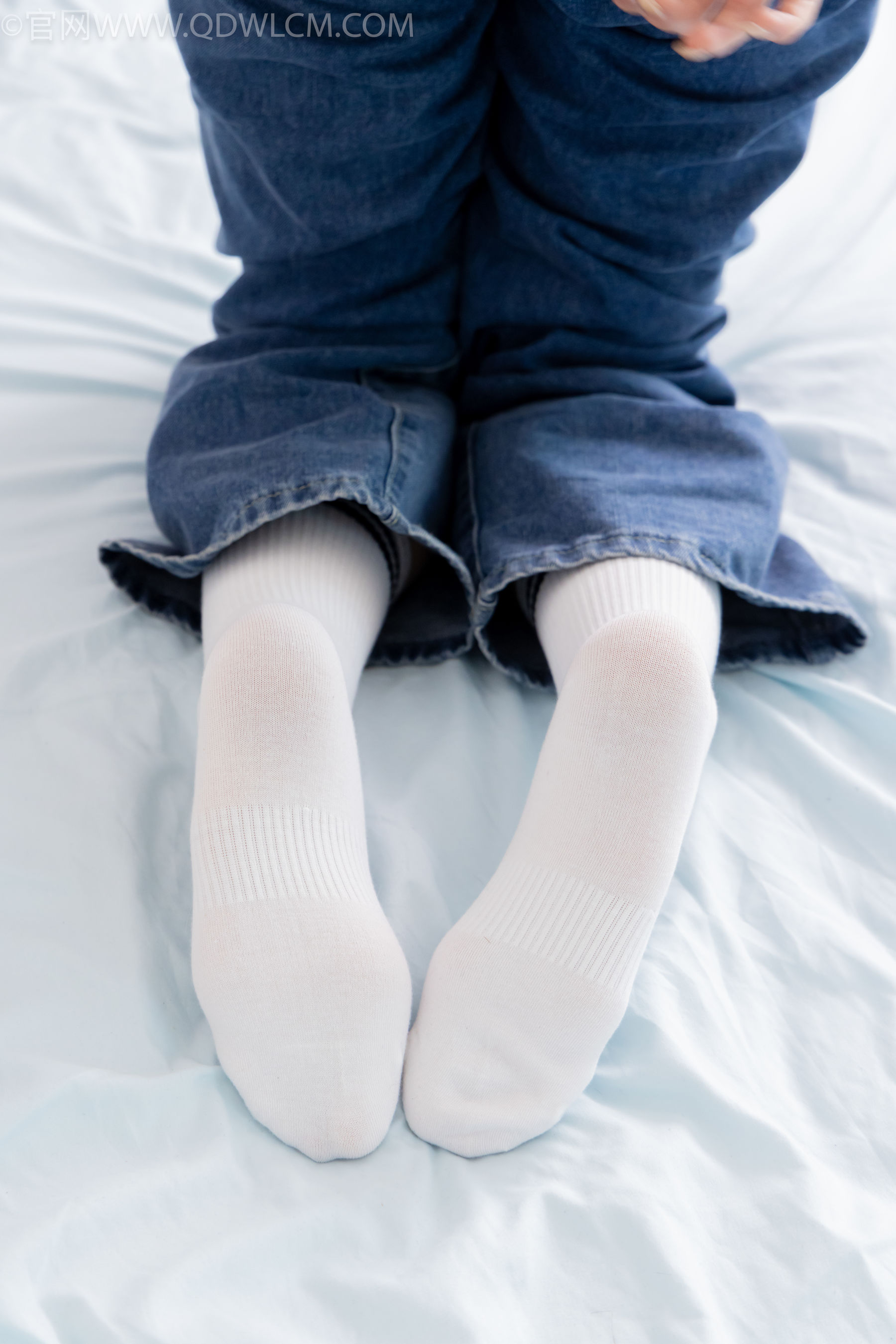 物恋传媒 No.2258 嘟嘟 -板鞋、白棉袜、裸足/(161P)