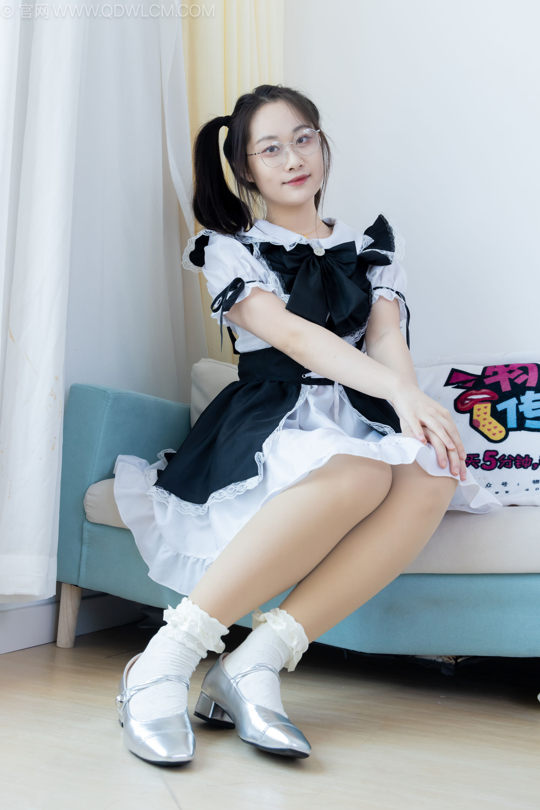 物恋传媒 No.2239 小新 -低跟鞋、白棉袜、厚肉丝、女仆装/(160P)