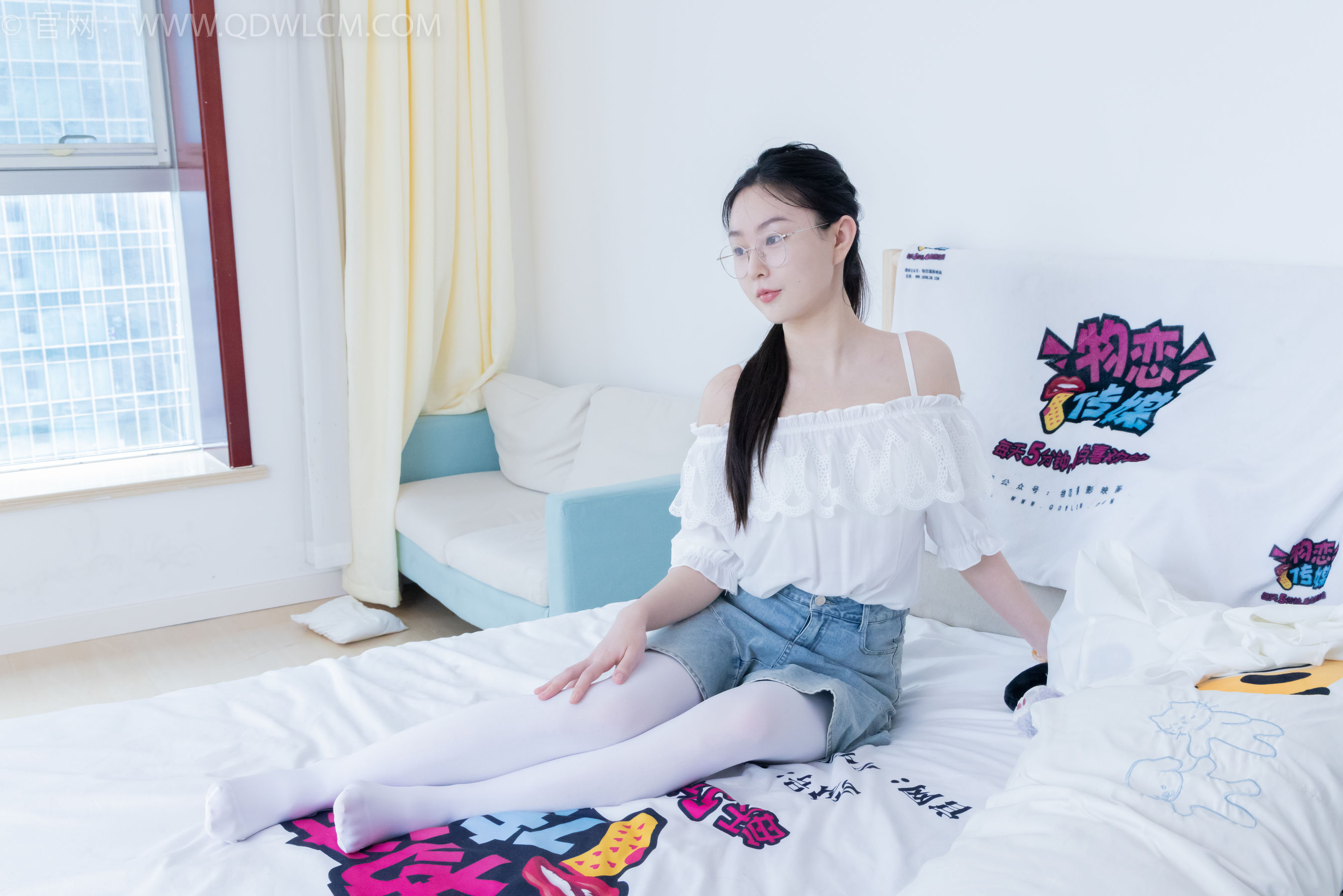 物恋传媒 No.2246 美兔 -皮鞋、厚白丝、皮筋绑脚老头乐挠脚剧情/(150P)