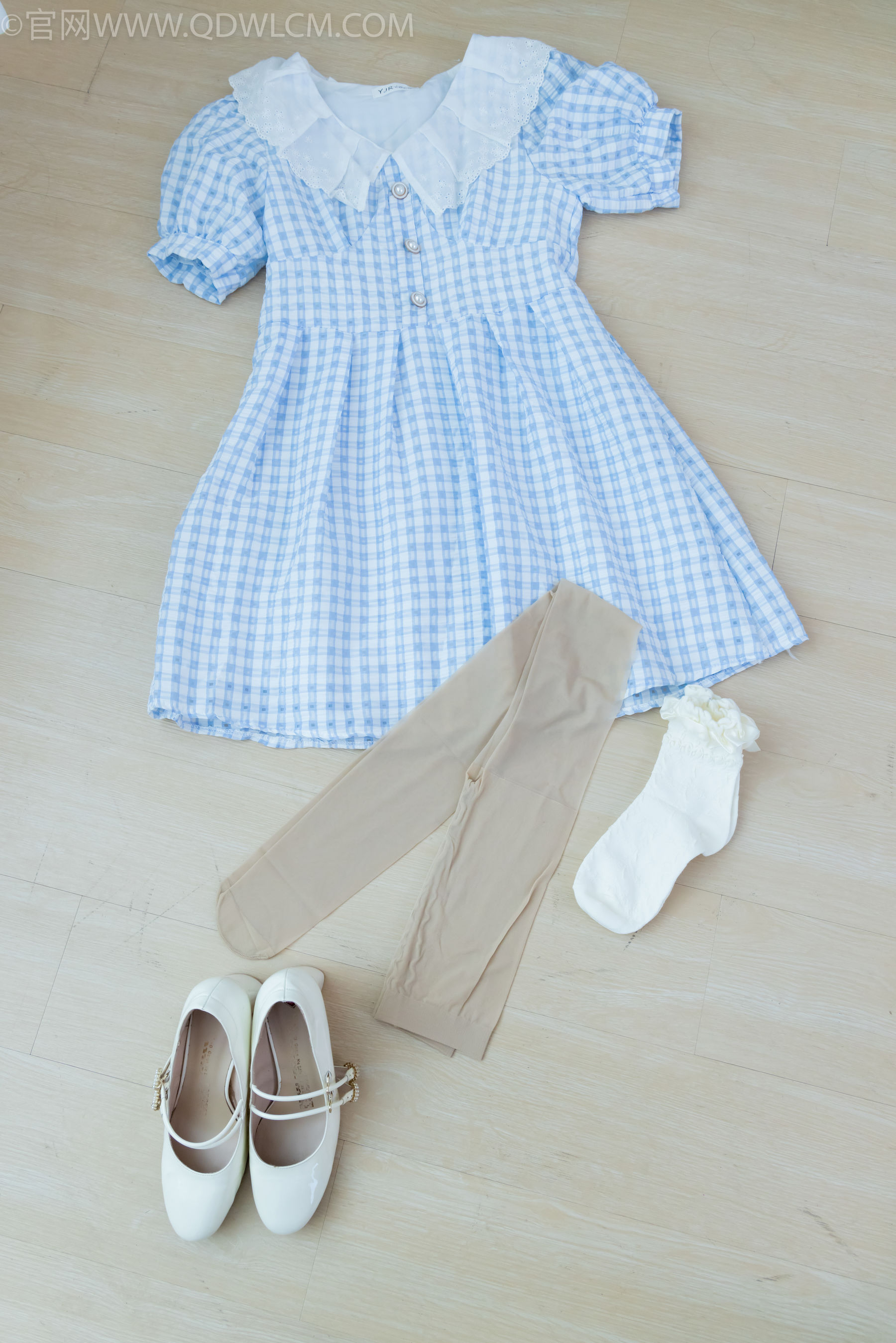 物恋传媒 No.2261 小影 -高跟鞋、白棉袜、薄肉丝/(167P)