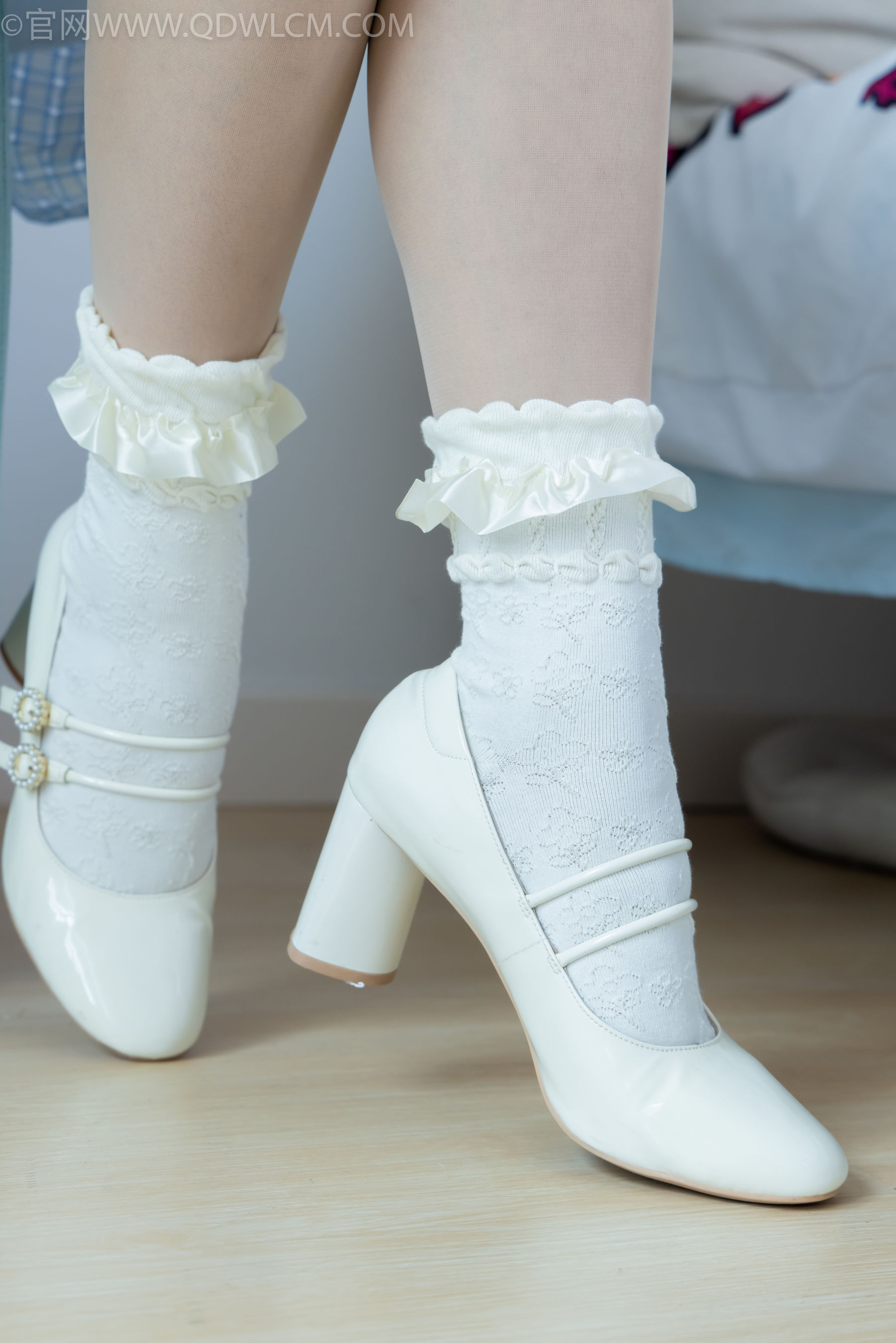 物恋传媒 No.2261 小影 -高跟鞋、白棉袜、薄肉丝/(167P)