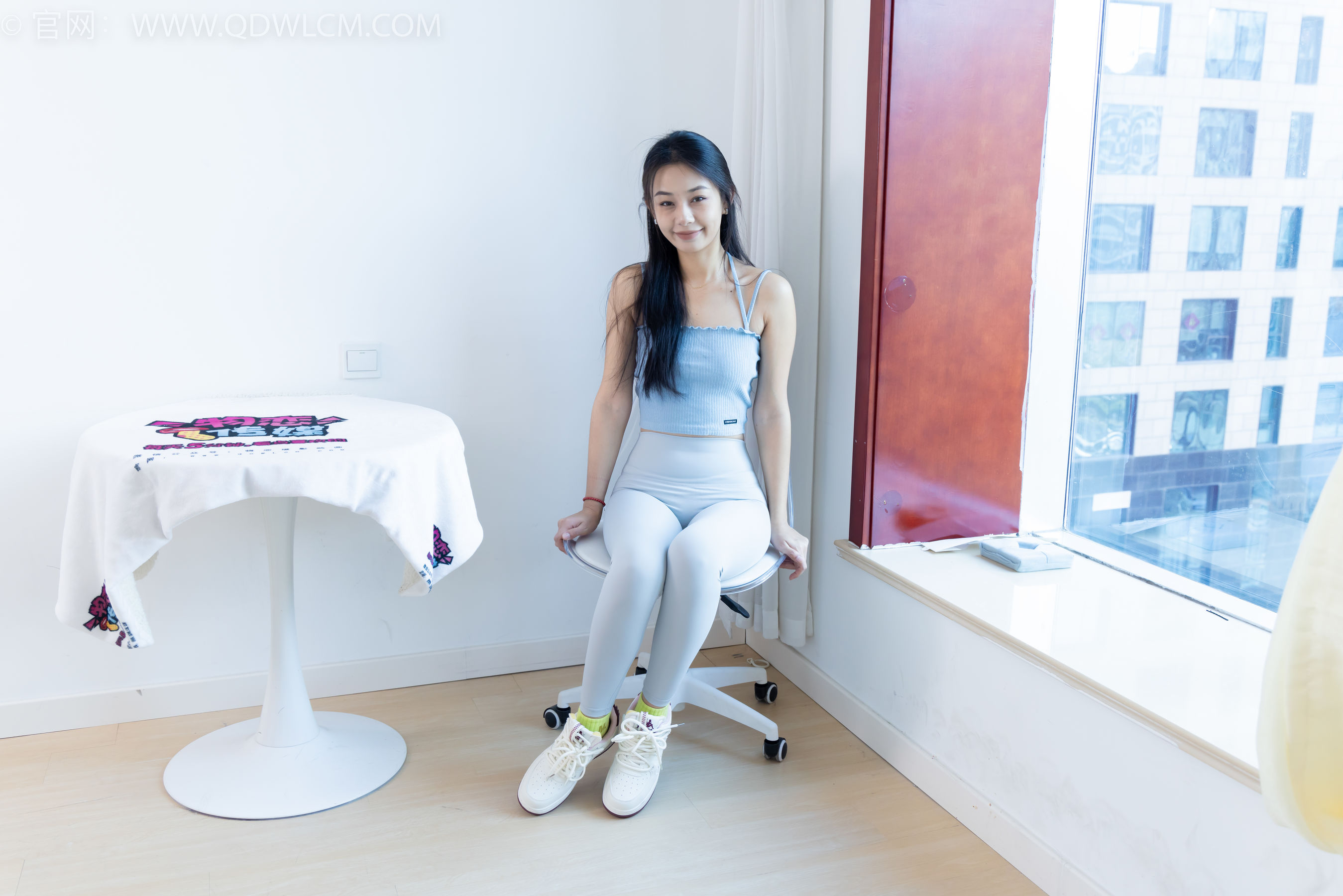 物恋传媒 No.2254 岚岚 -瑜伽裤、板鞋、两双棉袜/(160P)