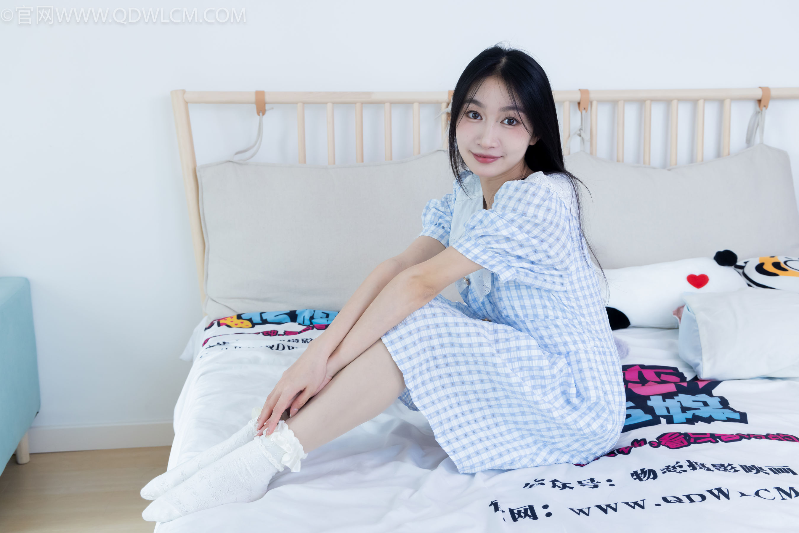 物恋传媒 No.2261 小影 -高跟鞋、白棉袜、薄肉丝/(167P)