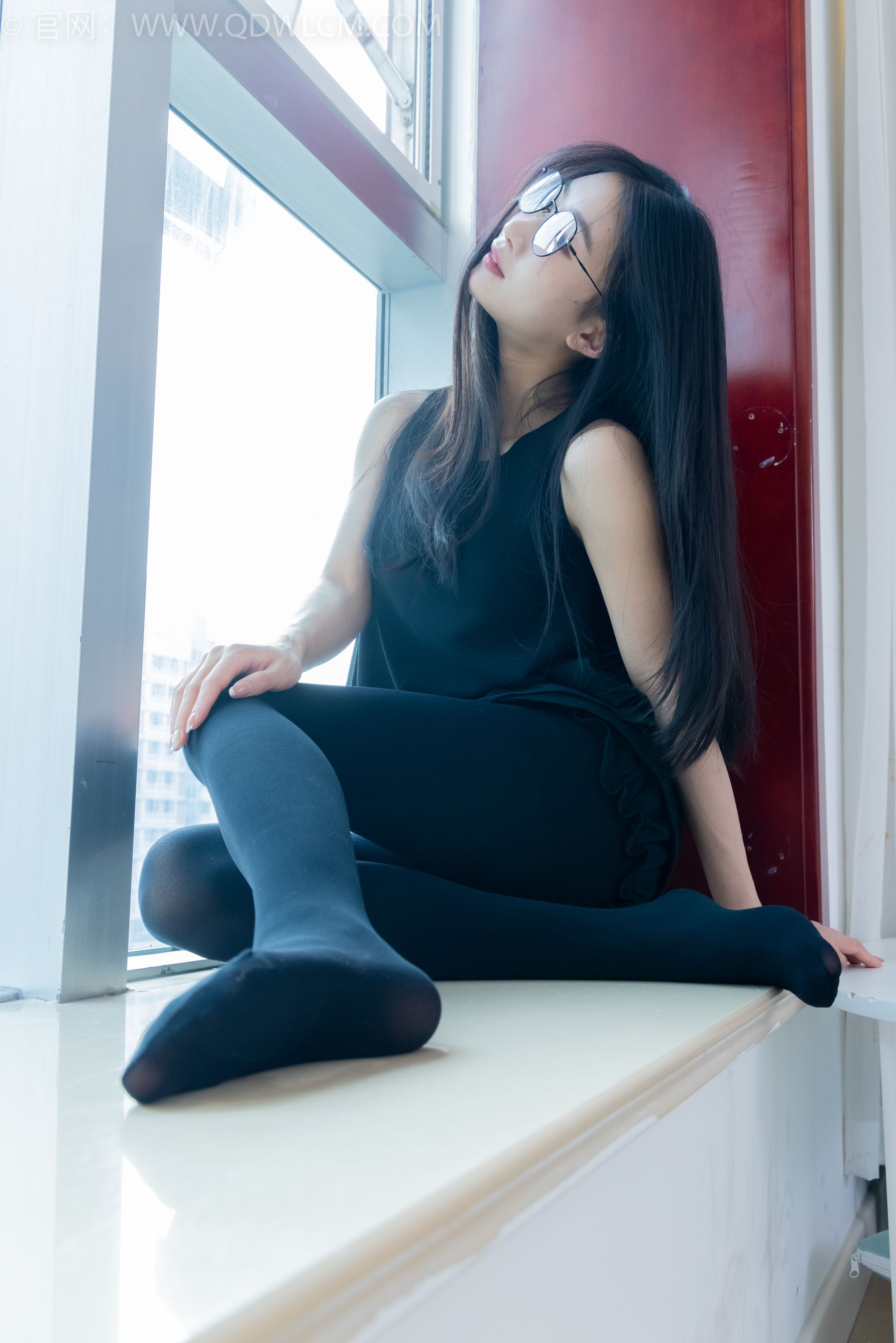物恋传媒 No.2249 小影 -低跟鞋、厚黑丝/(150P)