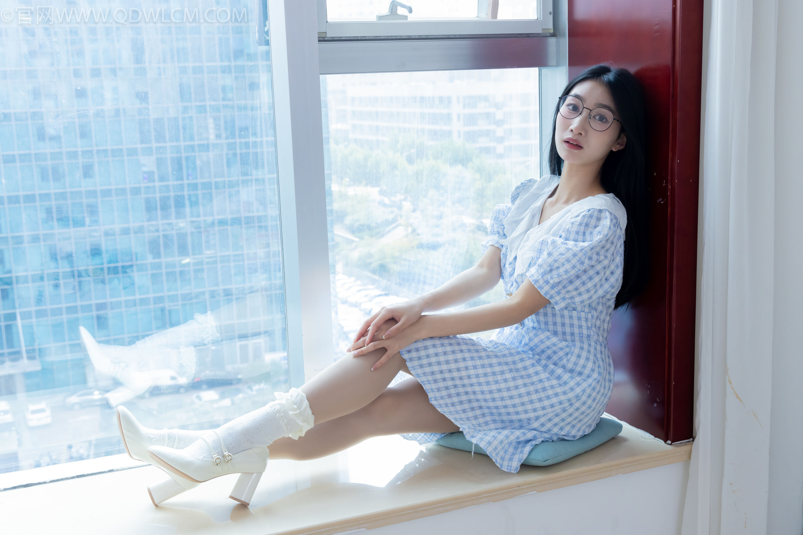 物恋传媒 No.2261 小影 -高跟鞋、白棉袜、薄肉丝/(167P)