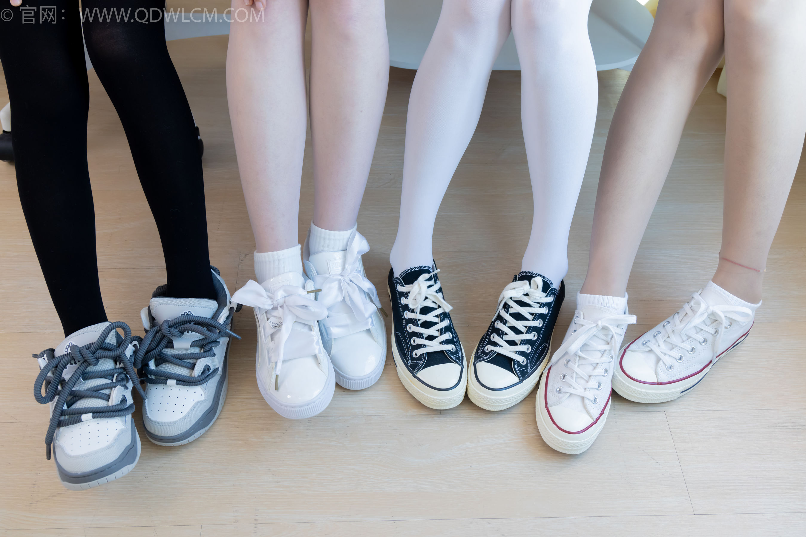 物恋传媒 No.2243 茯苓&岚岚&泡泡&米米 -新春快乐/(190P)