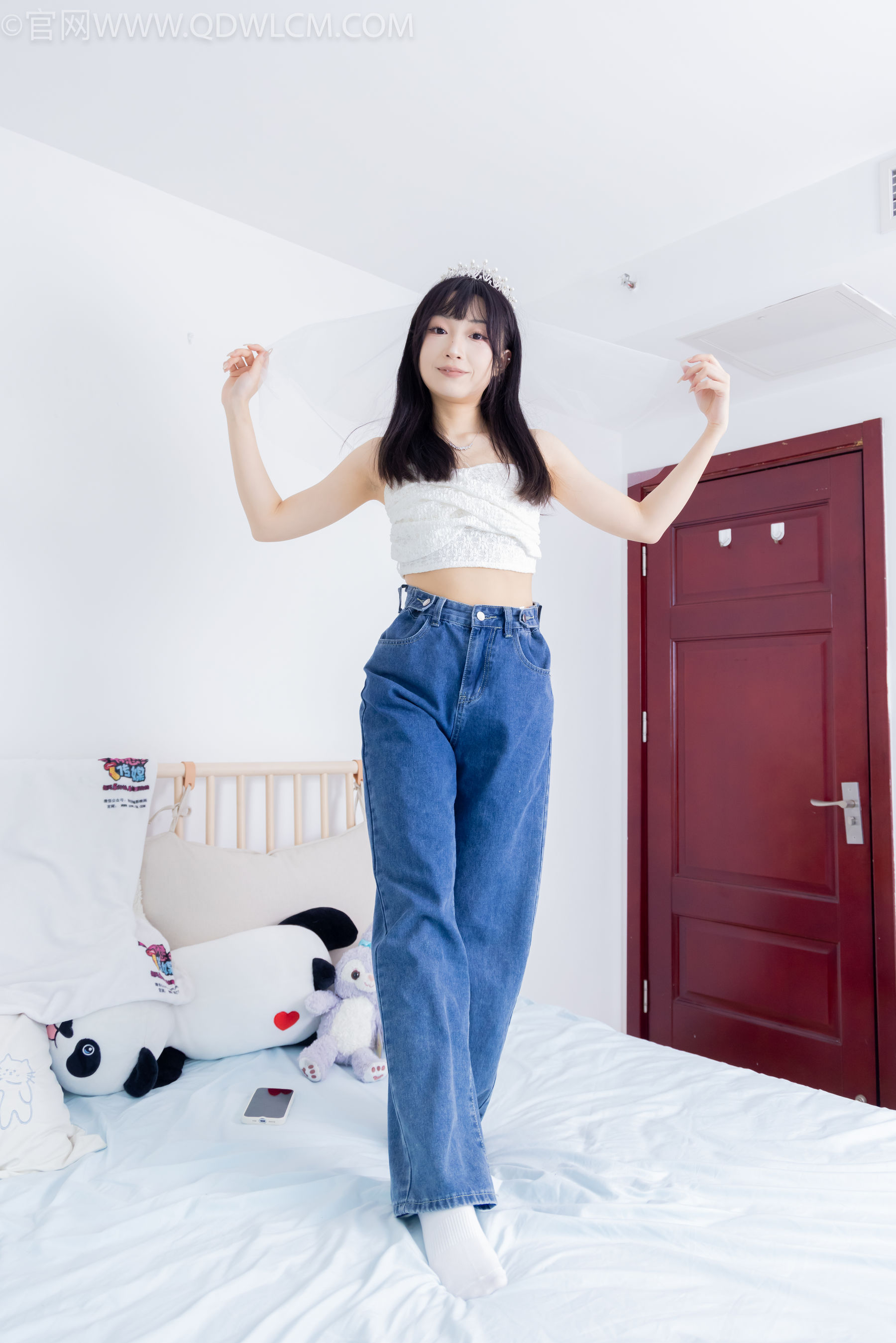 物恋传媒 No.2258 嘟嘟 -板鞋、白棉袜、裸足/(161P)