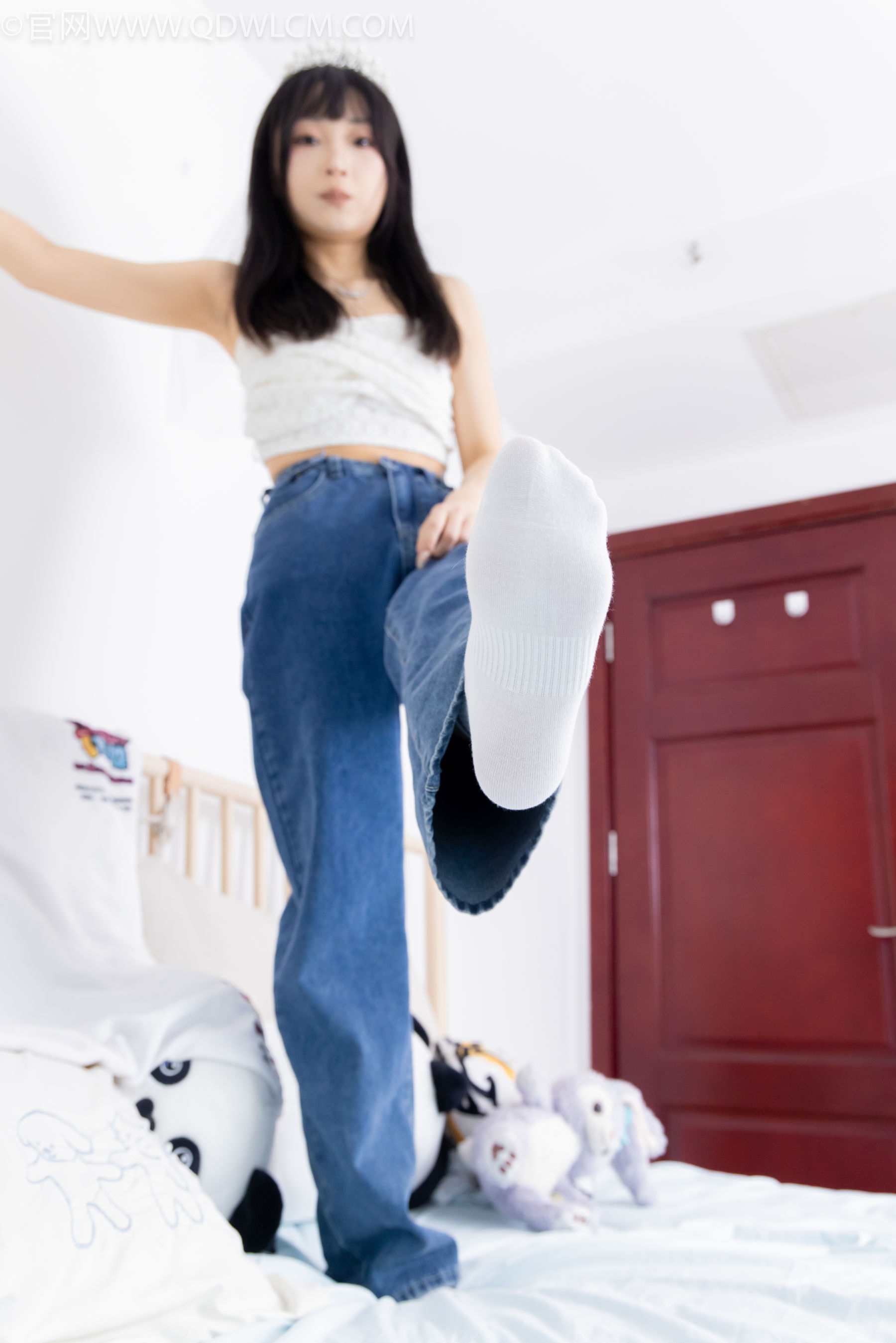 物恋传媒 No.2258 嘟嘟 -板鞋、白棉袜、裸足/(161P)