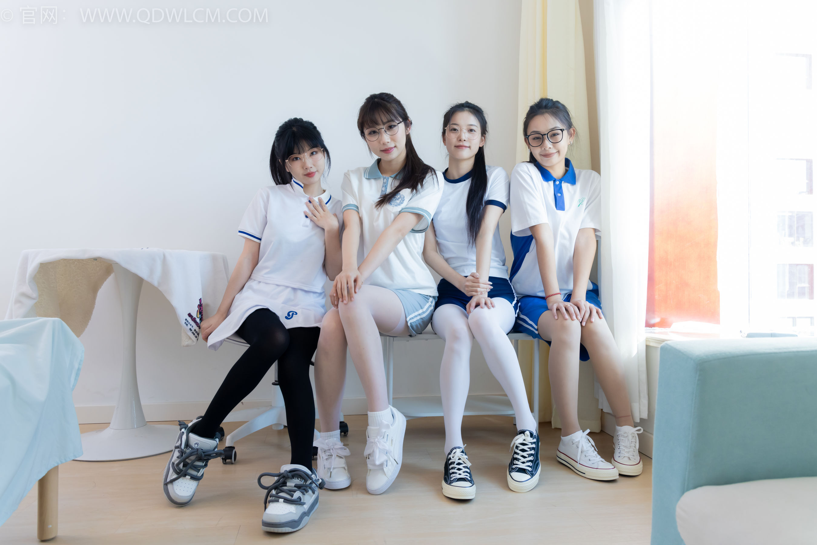 物恋传媒 No.2243 茯苓&岚岚&泡泡&米米 -新春快乐/(190P)