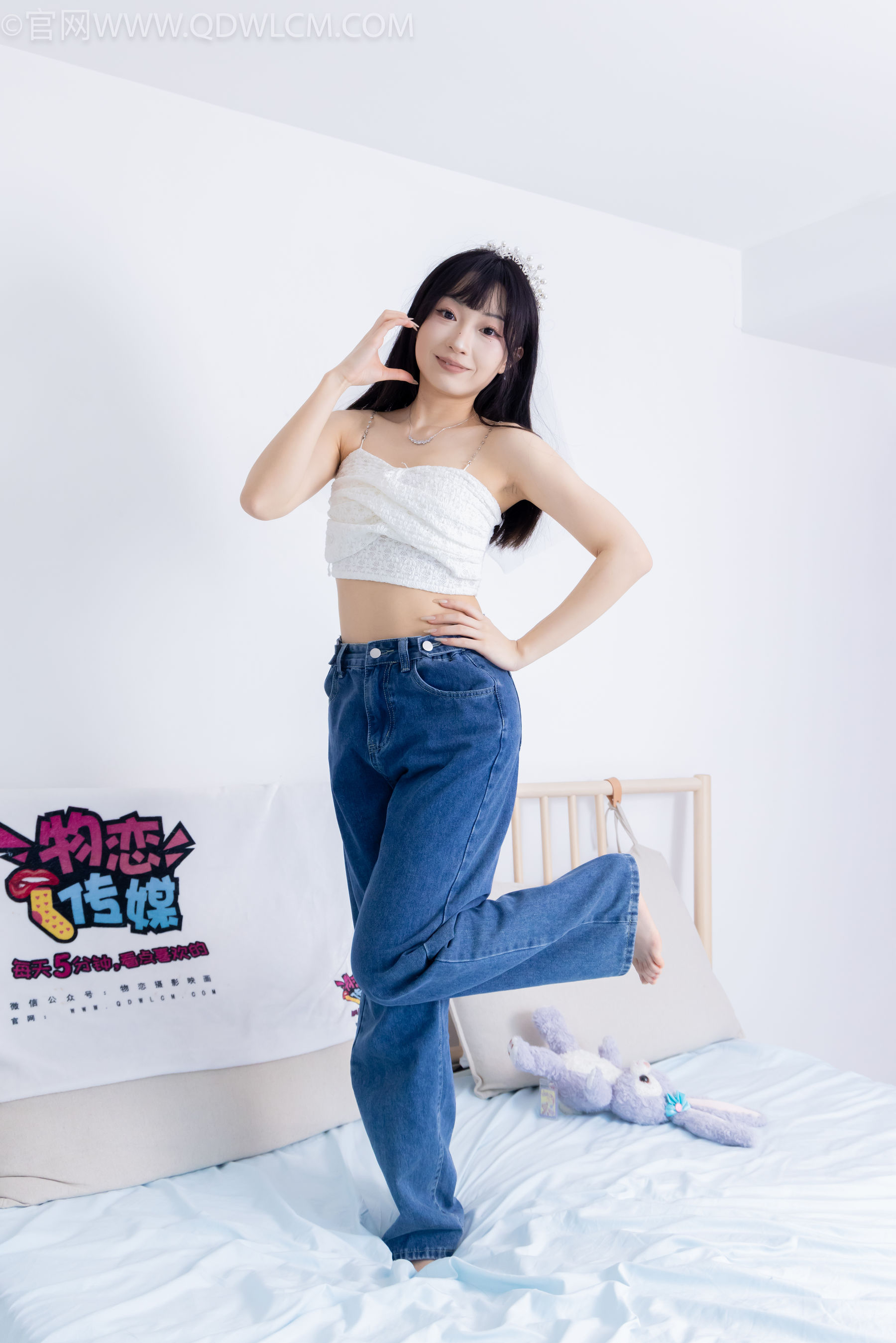 物恋传媒 No.2258 嘟嘟 -板鞋、白棉袜、裸足/(161P)