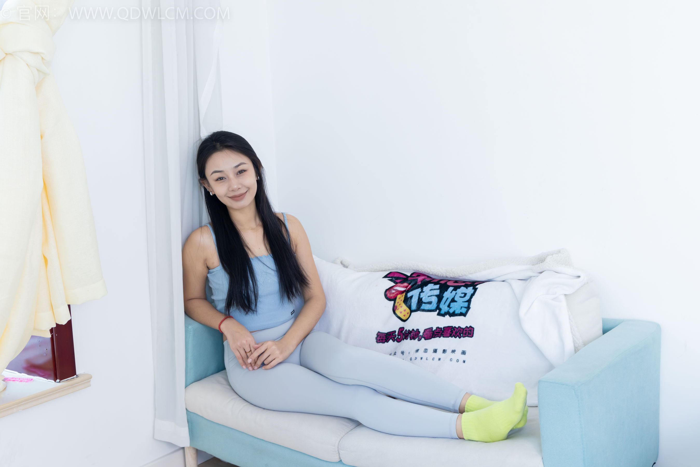 物恋传媒 No.2254 岚岚 -瑜伽裤、板鞋、两双棉袜/(160P)