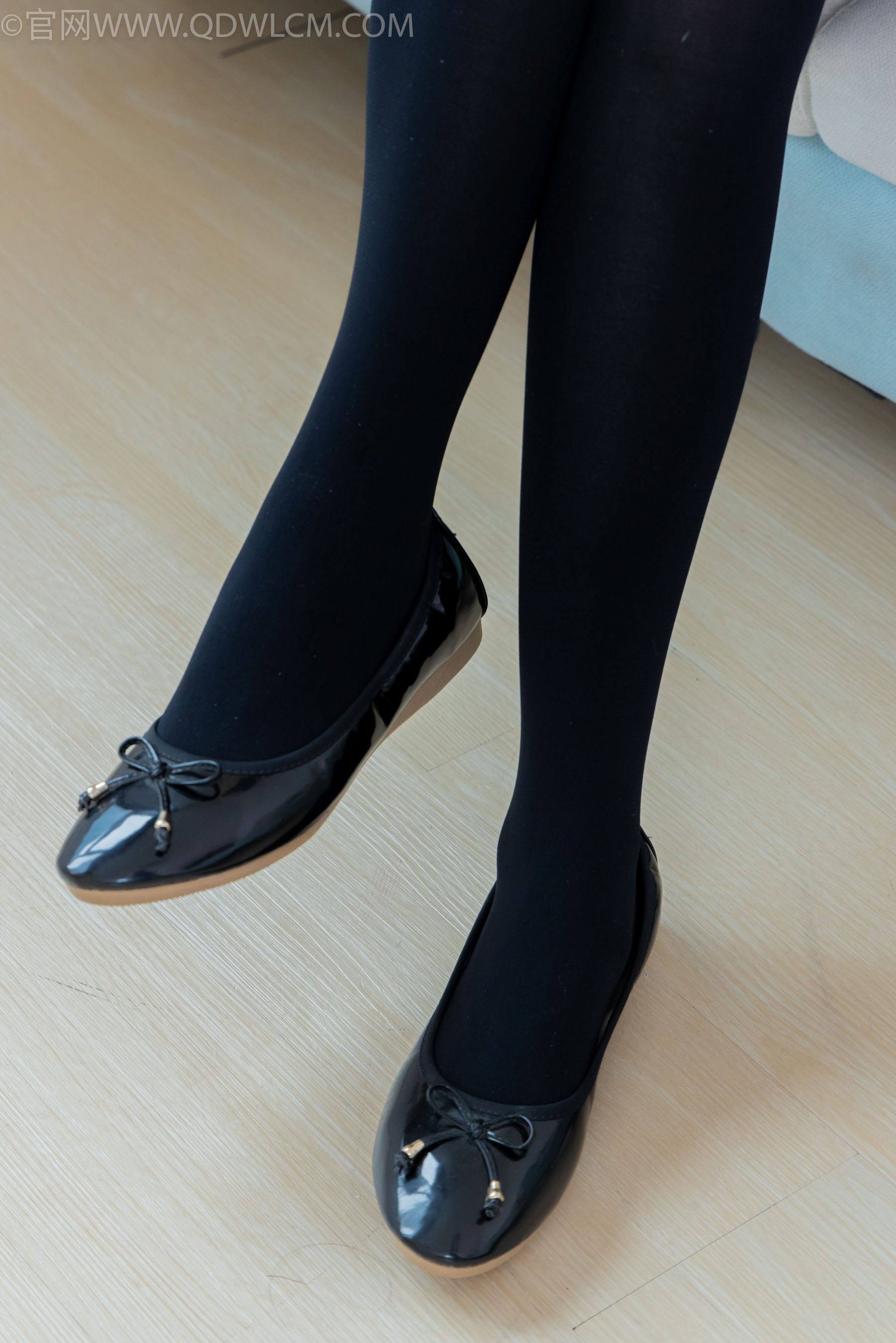 物恋传媒 No.2265 恬恬 -平底鞋、厚黑丝、厚黑丝踩奶油蛋糕剧情/(157P)