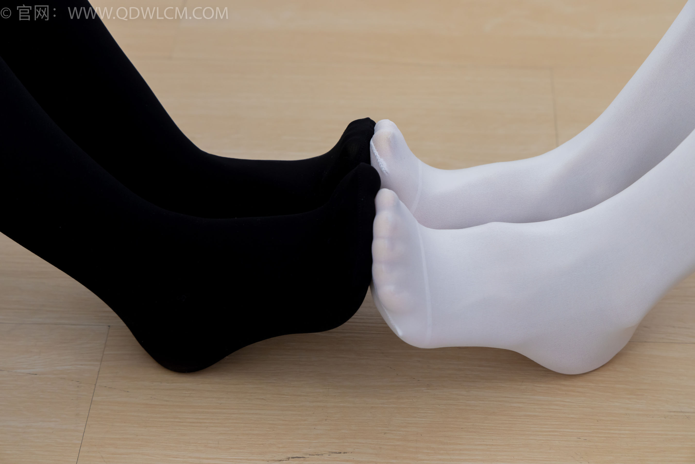 物恋传媒 No.2243 茯苓&岚岚&泡泡&米米 -新春快乐/(190P)