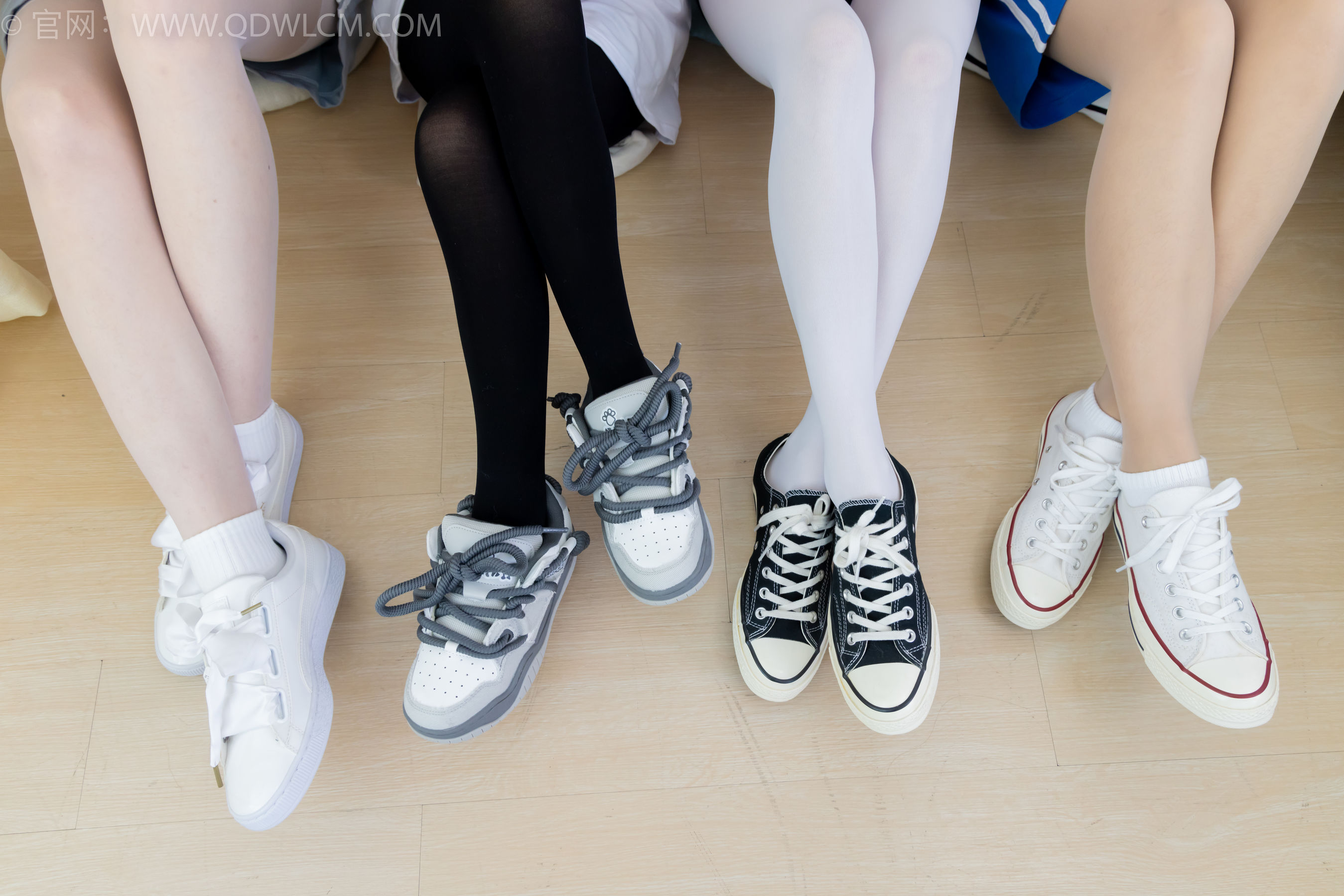 物恋传媒 No.2243 茯苓&岚岚&泡泡&米米 -新春快乐/(190P)