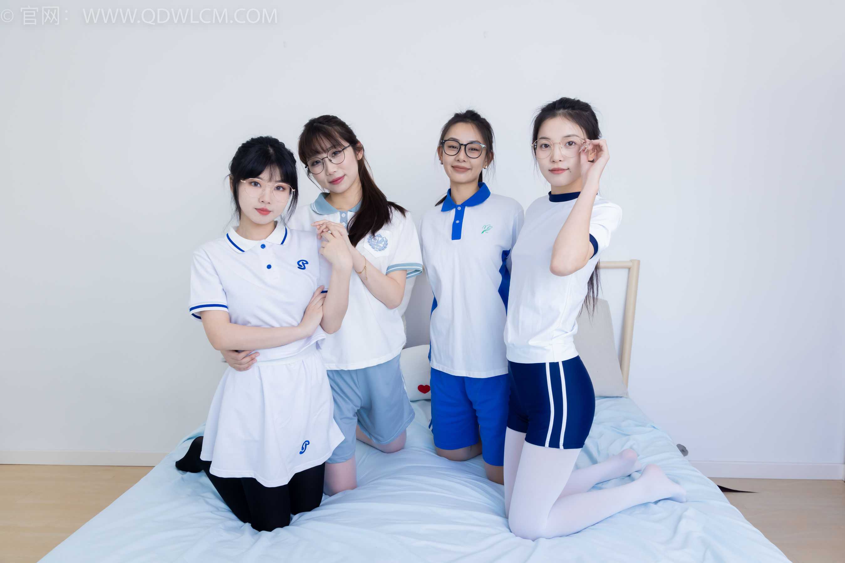 物恋传媒 No.2243 茯苓&岚岚&泡泡&米米 -新春快乐/(190P)