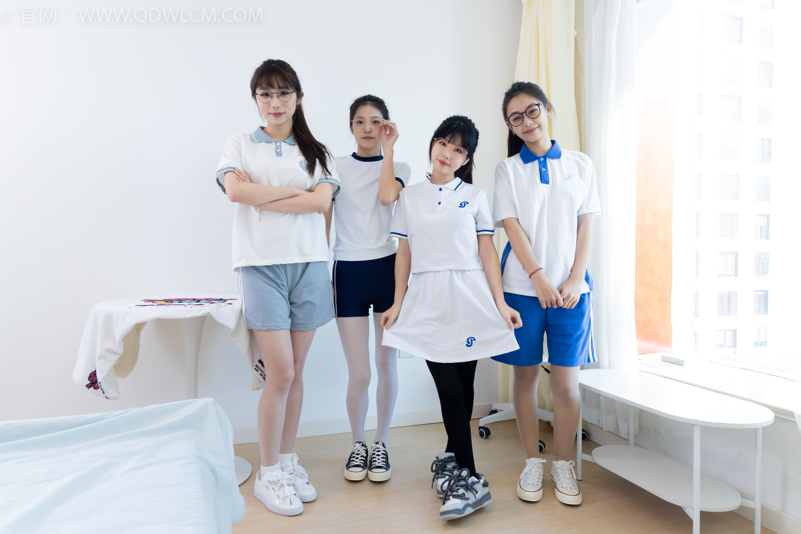 物恋传媒 No.2243 茯苓&岚岚&泡泡&米米 -新春快乐/(190P)