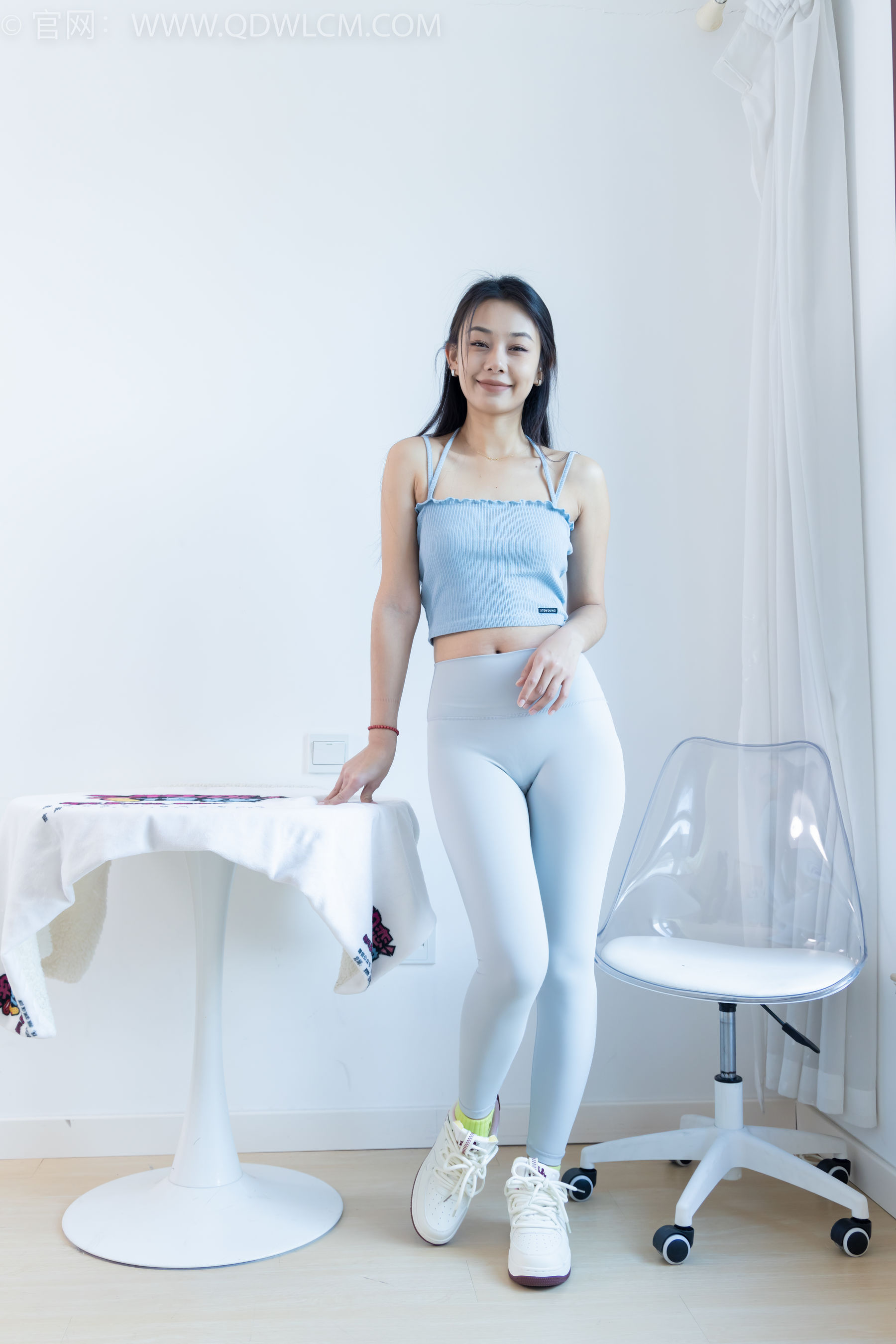 物恋传媒 No.2254 岚岚 -瑜伽裤、板鞋、两双棉袜/(160P)