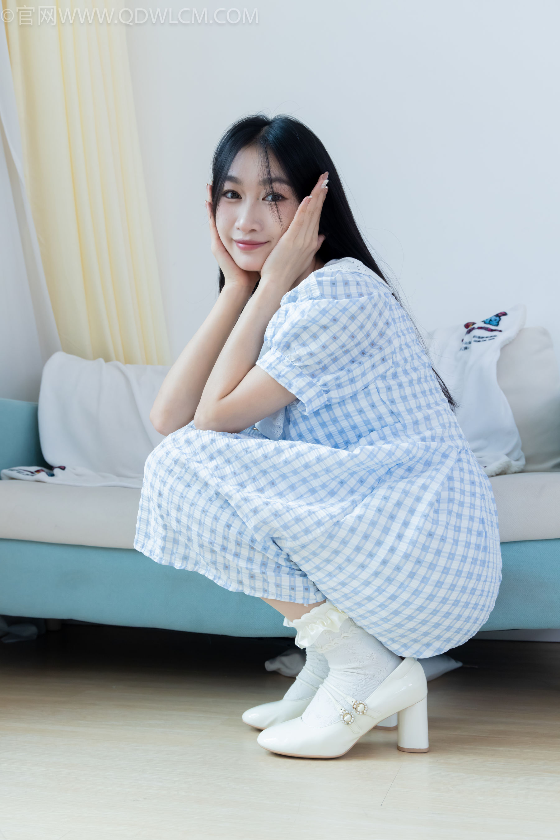 物恋传媒 No.2261 小影 -高跟鞋、白棉袜、薄肉丝/(167P)