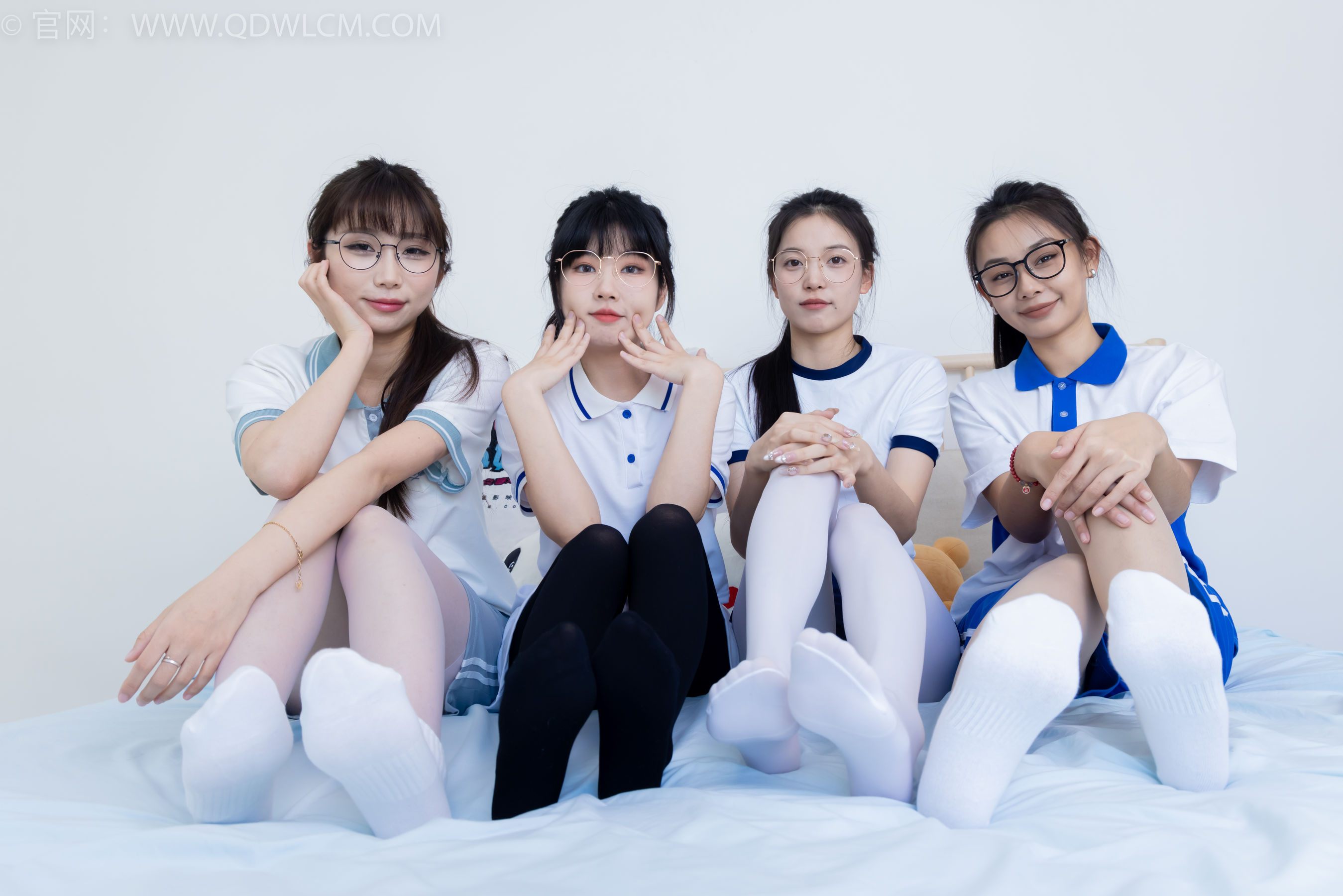 物恋传媒 No.2243 茯苓&岚岚&泡泡&米米 -新春快乐/(190P)