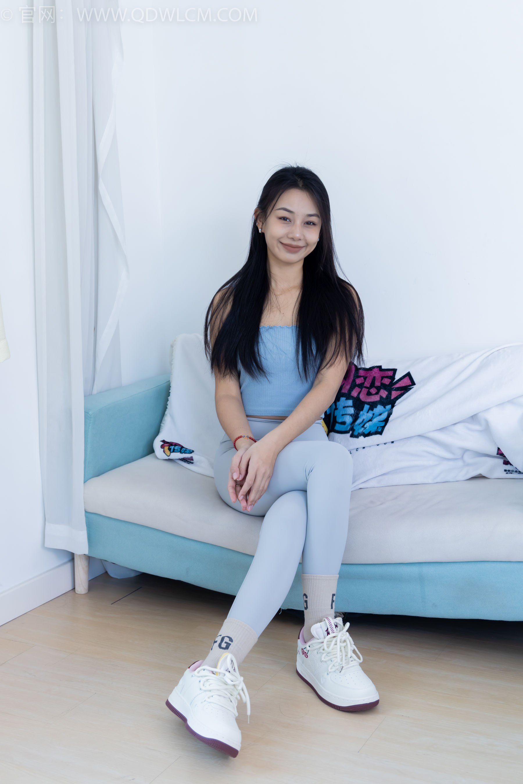 物恋传媒 No.2254 岚岚 -瑜伽裤、板鞋、两双棉袜/(160P)