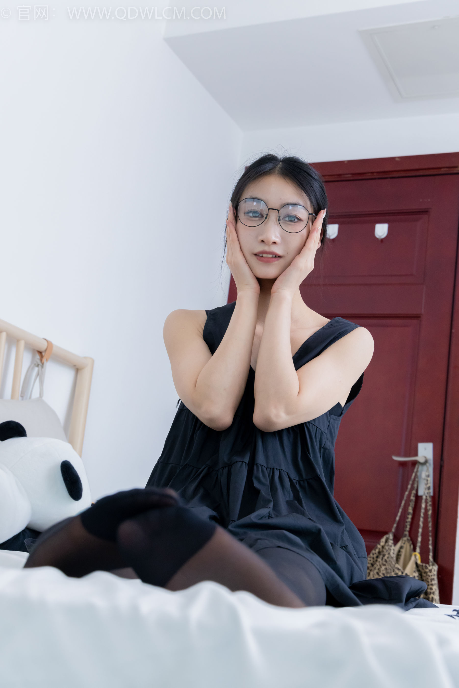 物恋传媒 No.2257 小影 -平底鞋、薄黑丝脚尖加固款/(150P)