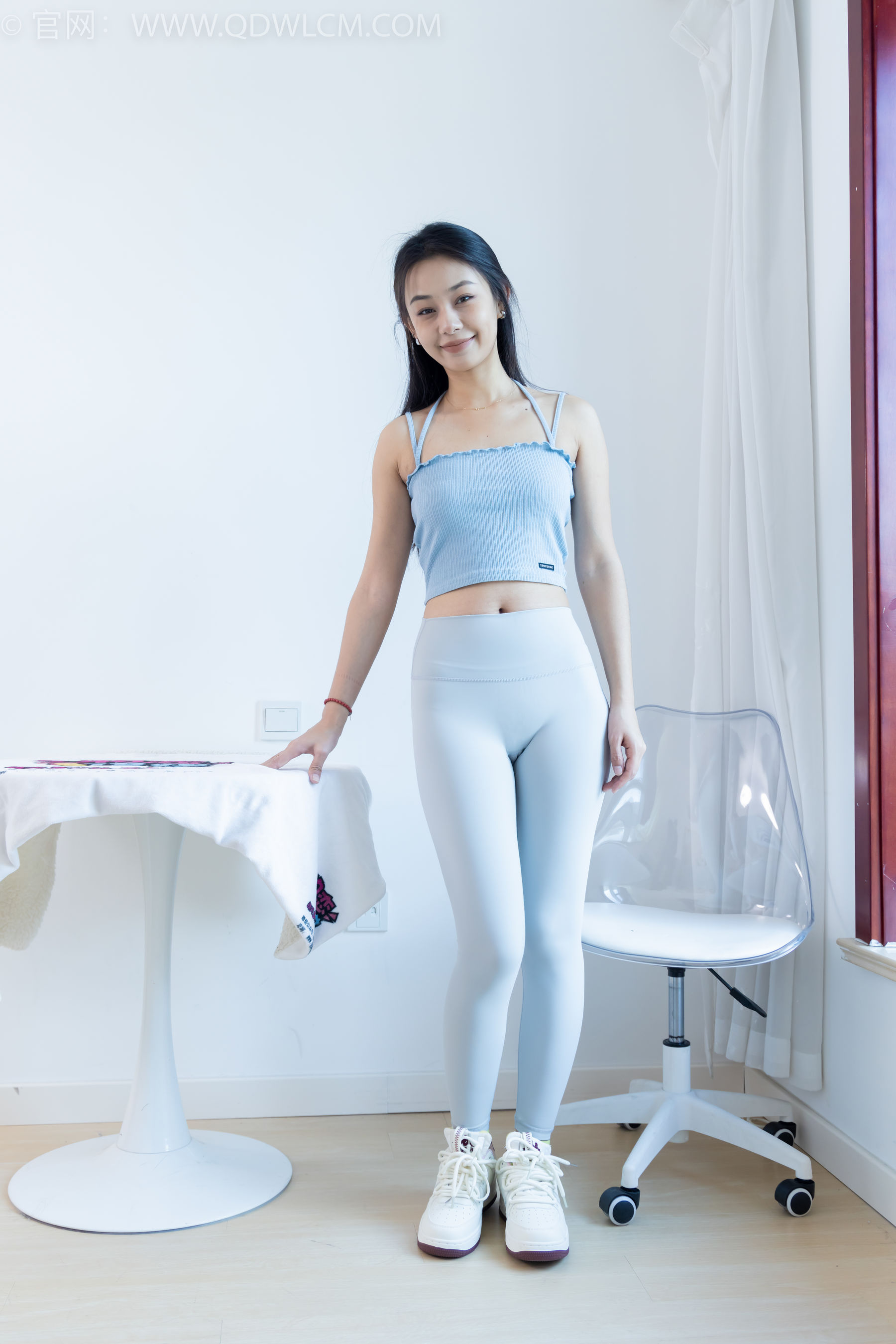 物恋传媒 No.2254 岚岚 -瑜伽裤、板鞋、两双棉袜/(160P)