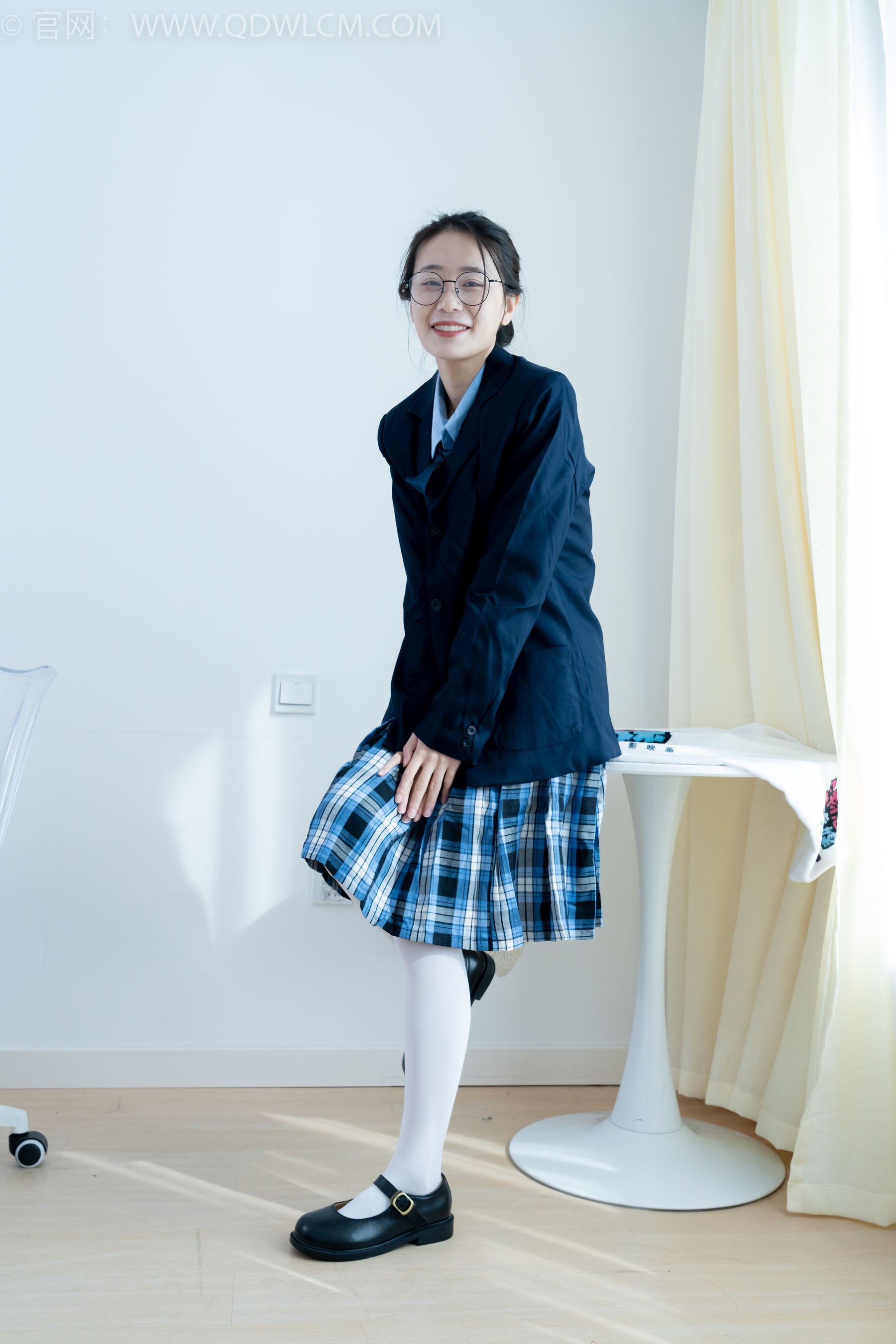 物恋传媒 No.2244 菜菜 -皮鞋、厚白丝、jk制服、皮筋绑脚老头乐挠脚剧情/(160P)