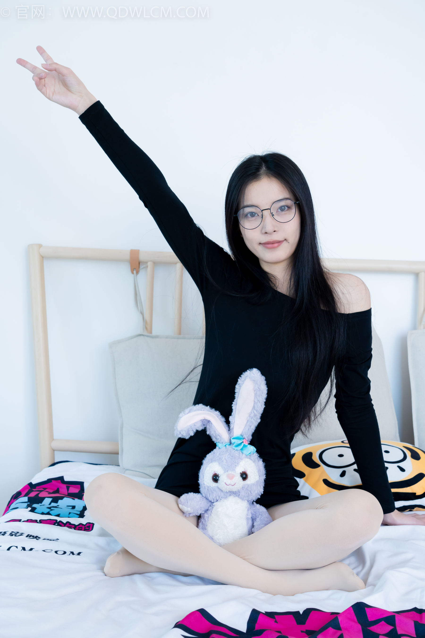 物恋传媒 No.2256 茯苓 -平底鞋、厚肉丝、厚黑丝、皮筋绑脚和挠脚心剧情/(220P)