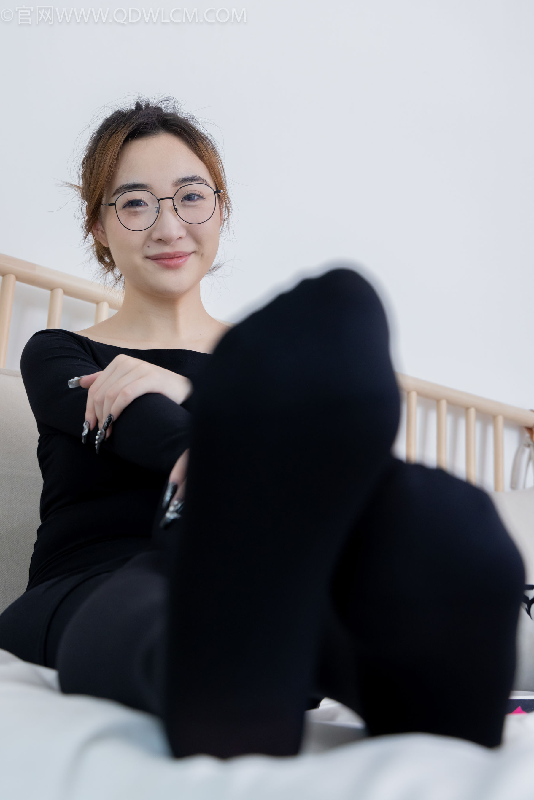 物恋传媒 No.2265 恬恬 -平底鞋、厚黑丝、厚黑丝踩奶油蛋糕剧情/(157P)