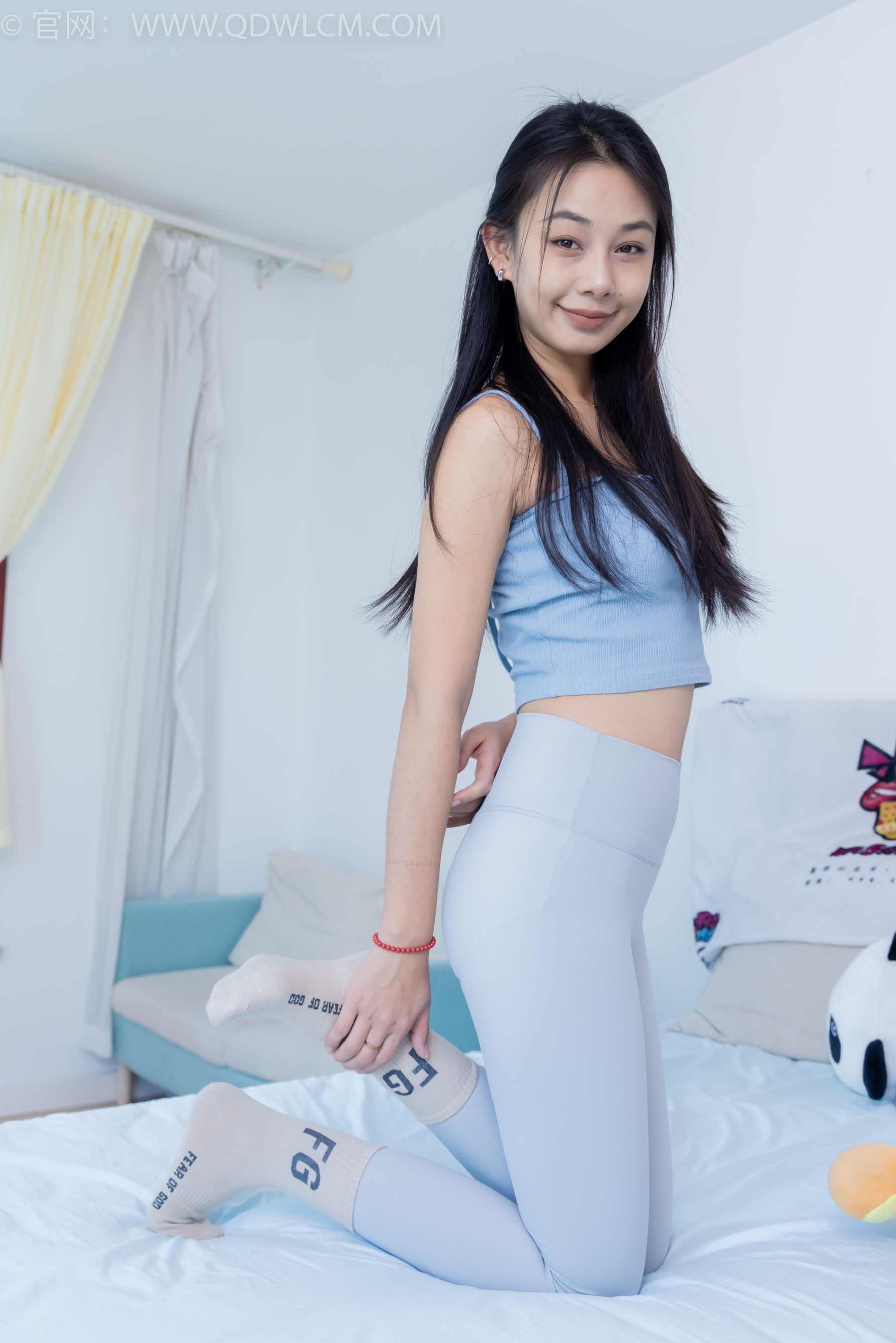 物恋传媒 No.2254 岚岚 -瑜伽裤、板鞋、两双棉袜/(160P)