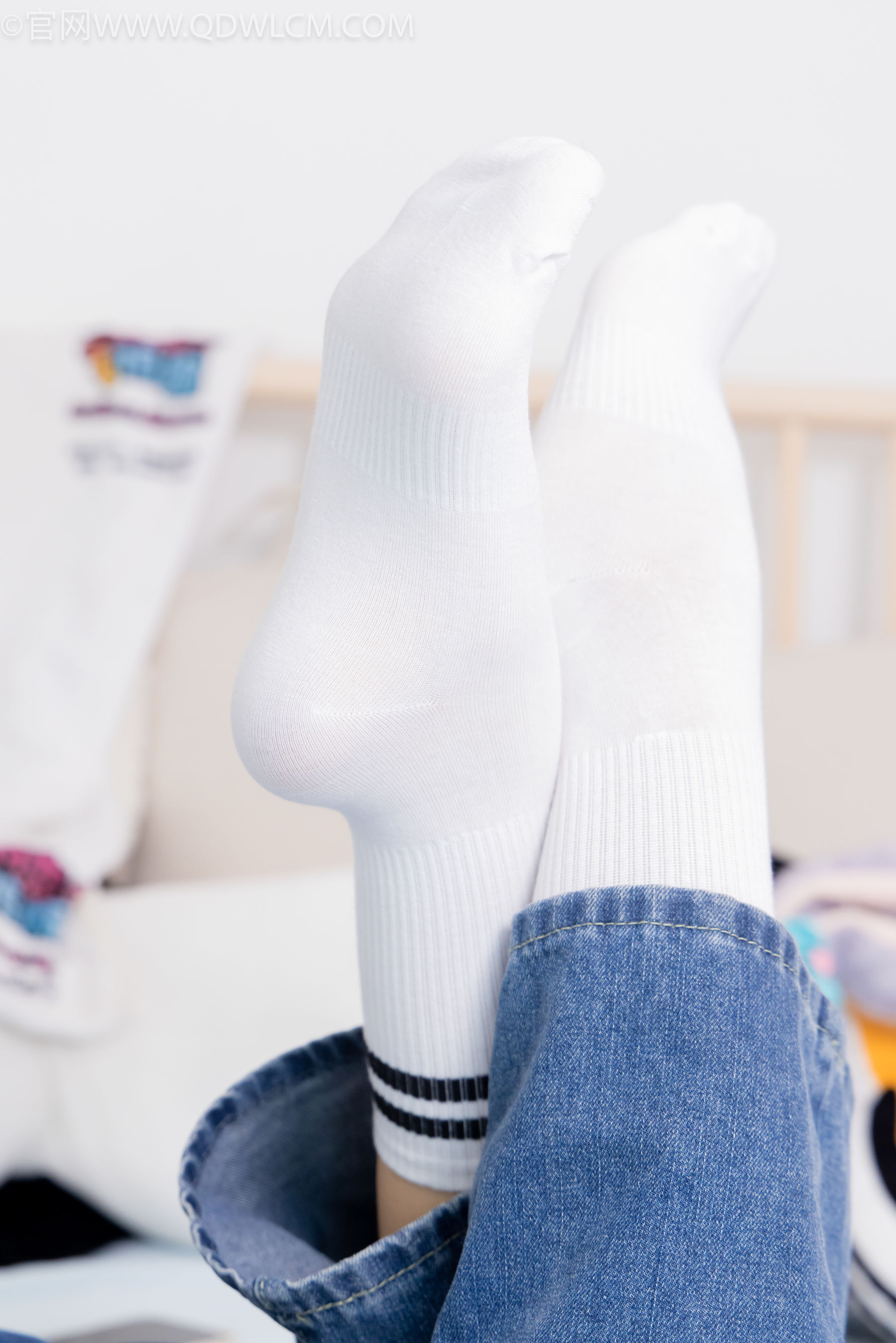 物恋传媒 No.2258 嘟嘟 -板鞋、白棉袜、裸足/(161P)