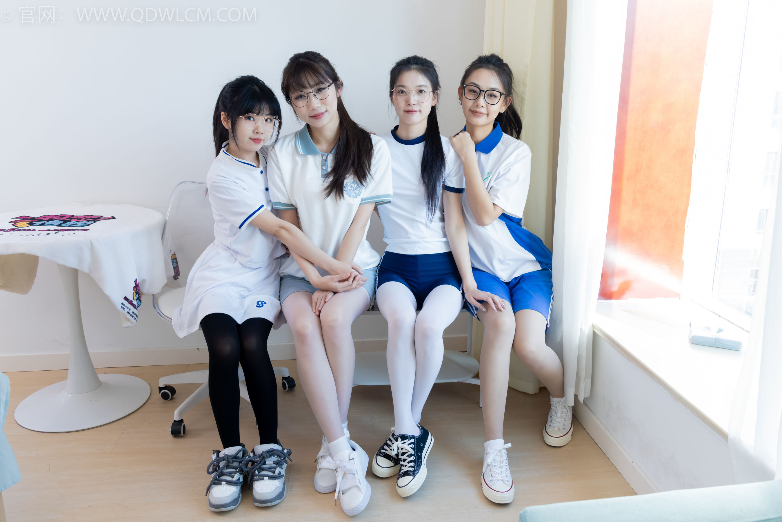 物恋传媒 No.2243 茯苓&岚岚&泡泡&米米 -新春快乐/(190P)