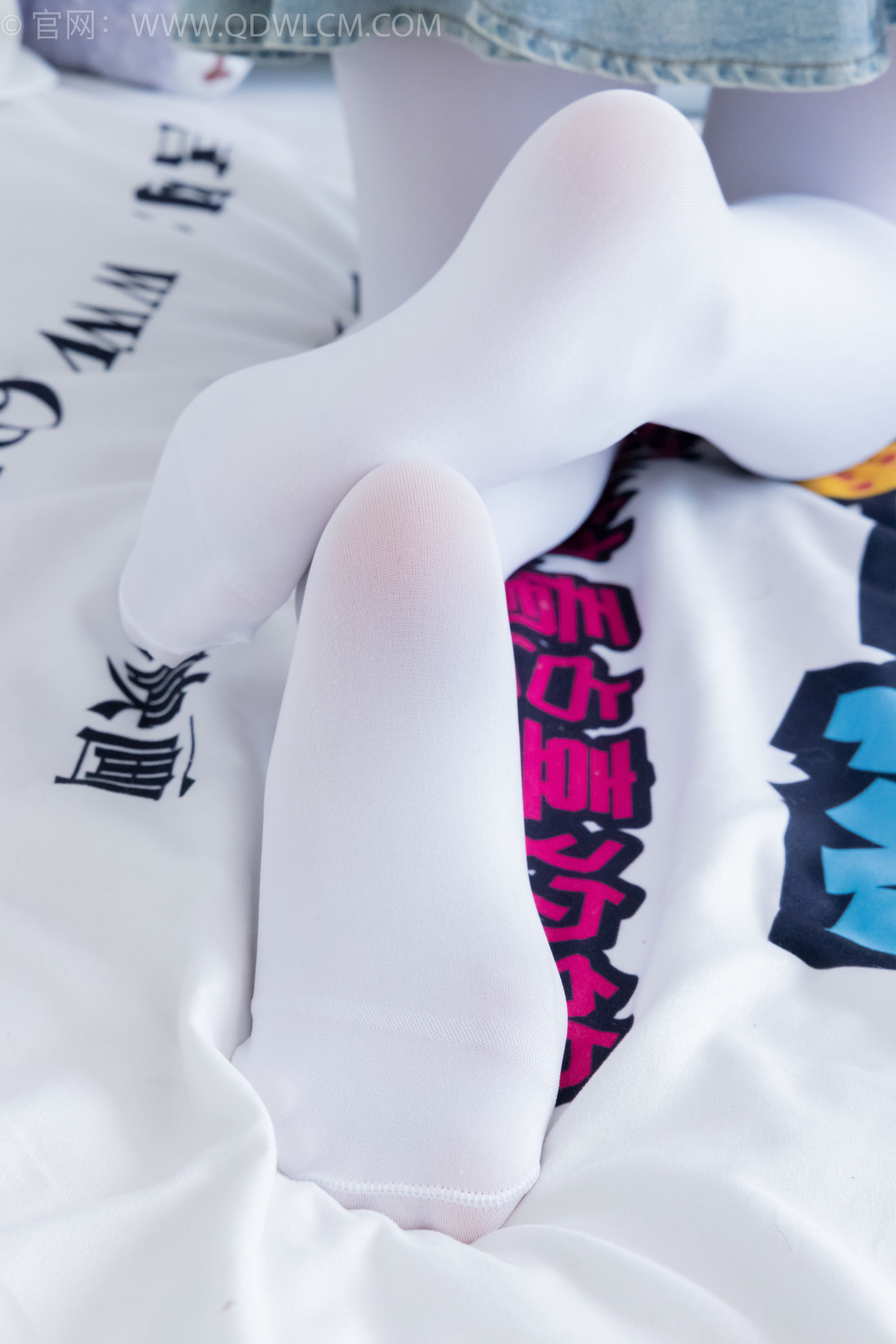 物恋传媒 No.2246 美兔 -皮鞋、厚白丝、皮筋绑脚老头乐挠脚剧情/(150P)