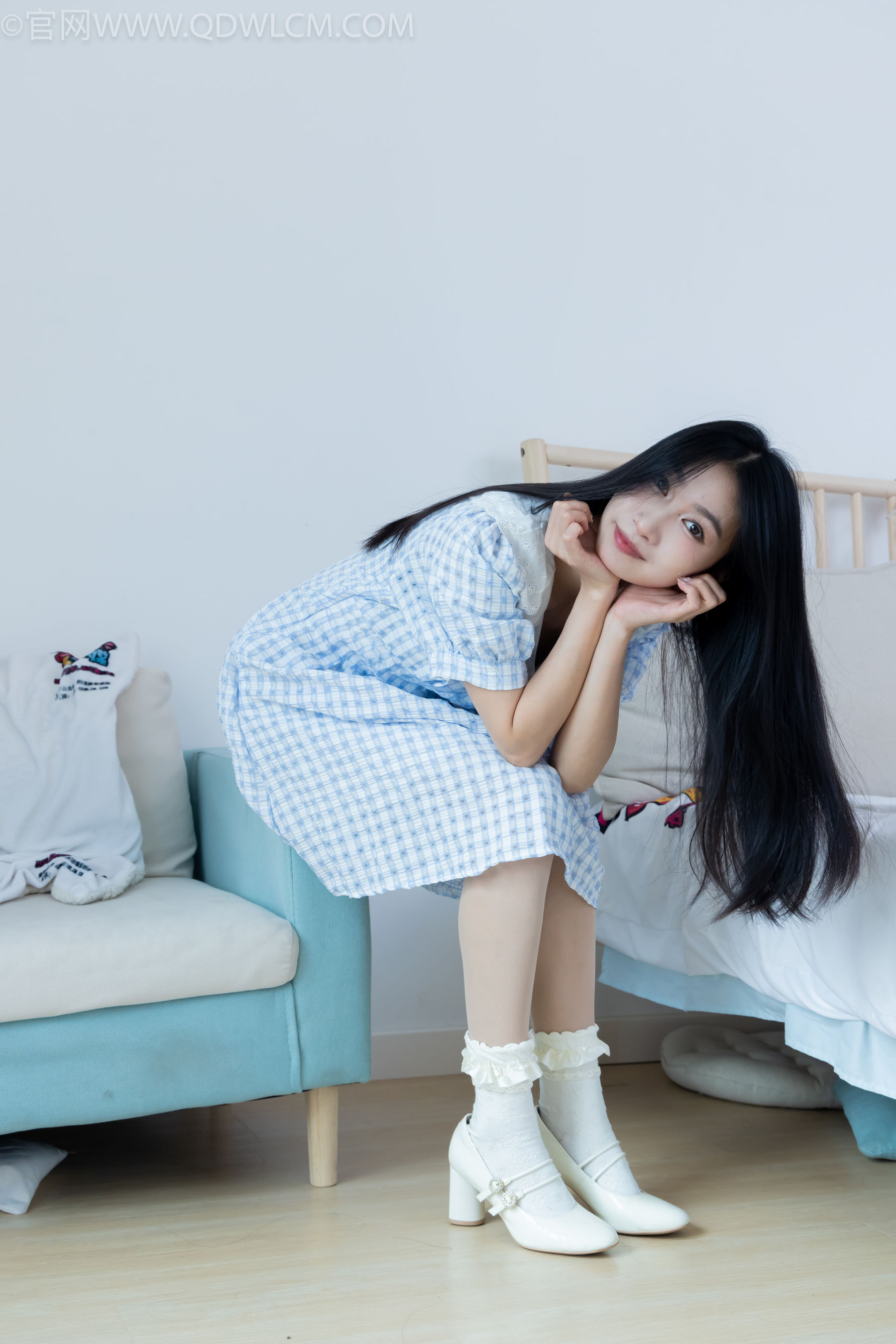 物恋传媒 No.2261 小影 -高跟鞋、白棉袜、薄肉丝/(167P)