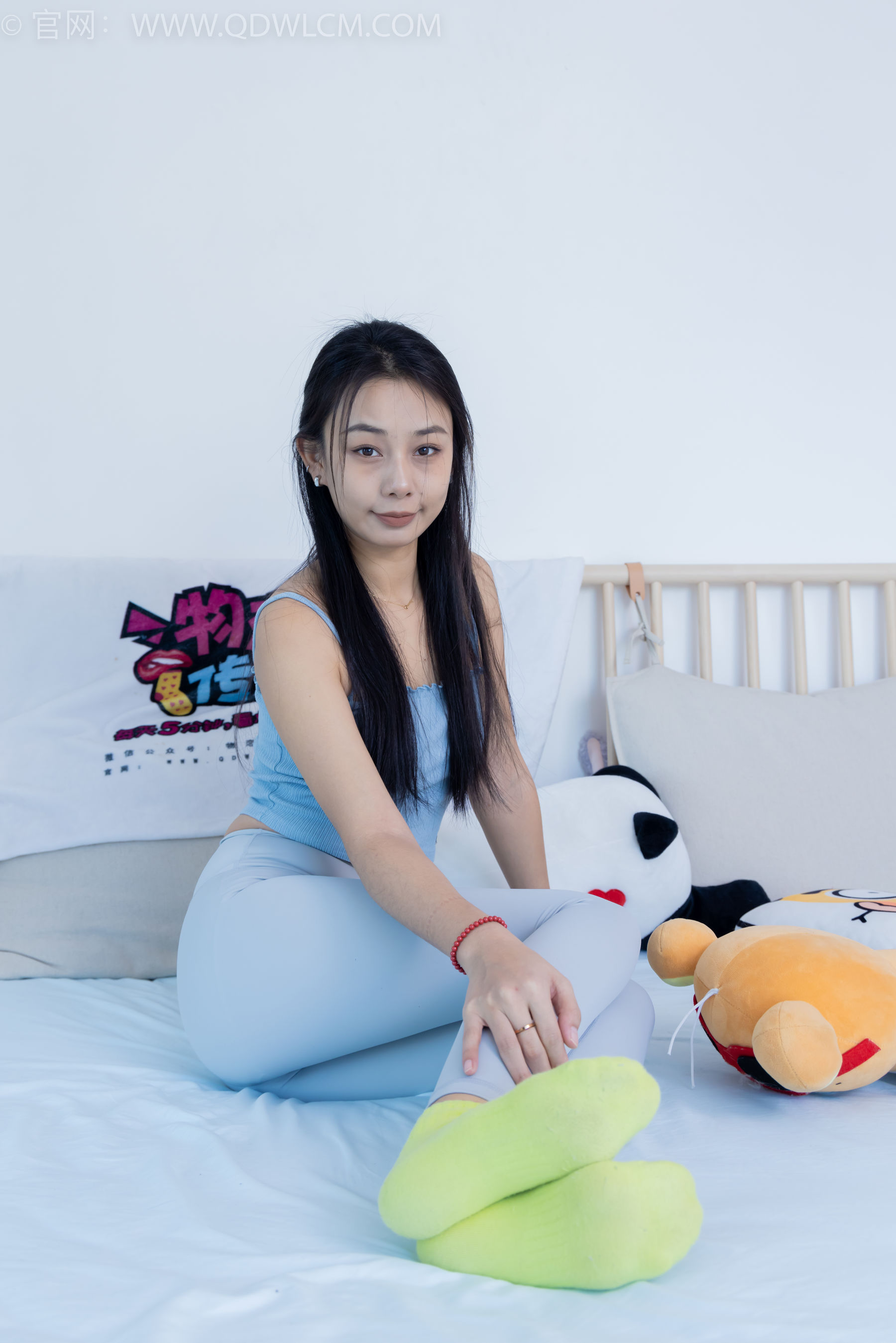 物恋传媒 No.2254 岚岚 -瑜伽裤、板鞋、两双棉袜/(160P)