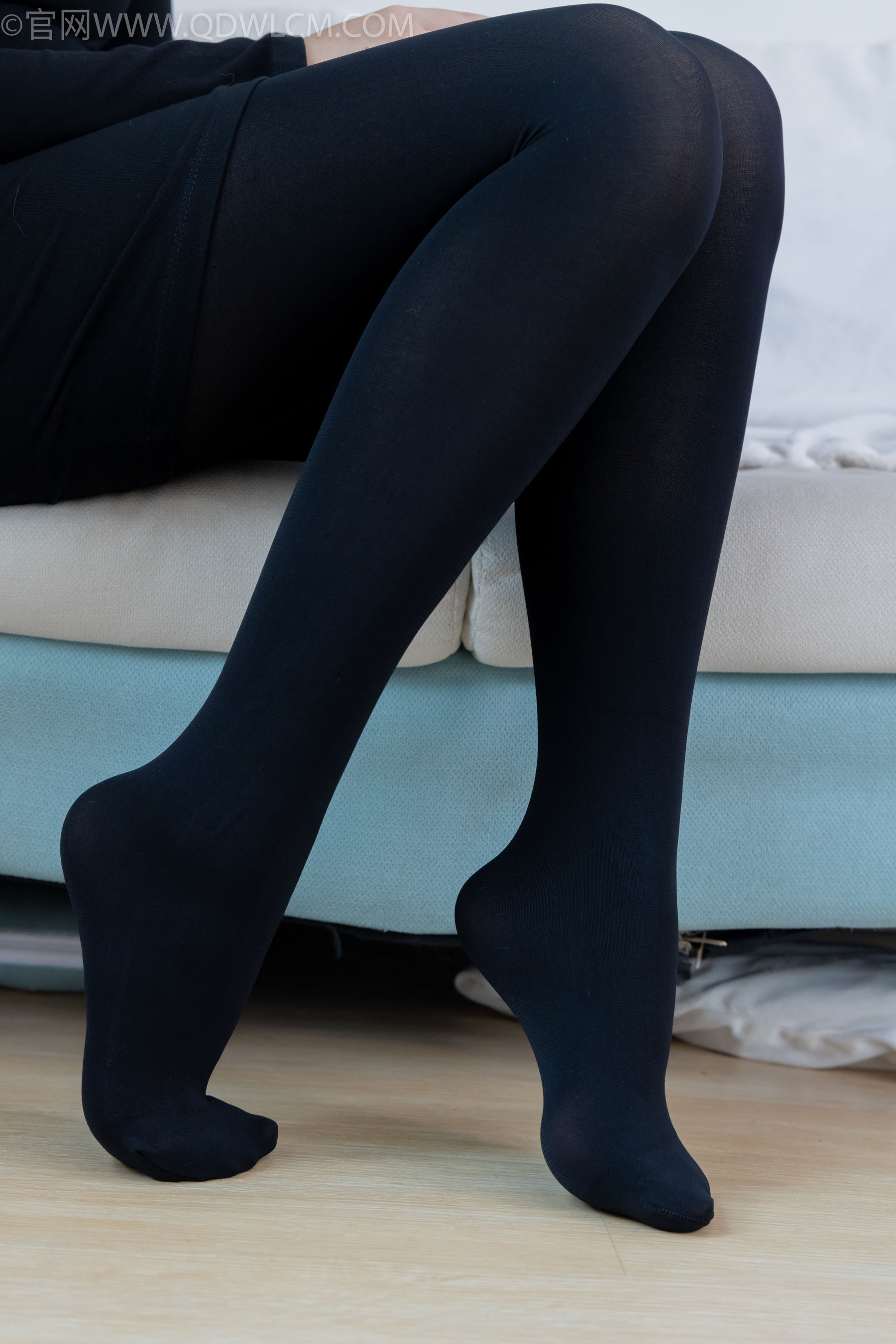 物恋传媒 No.2265 恬恬 -平底鞋、厚黑丝、厚黑丝踩奶油蛋糕剧情/(157P)