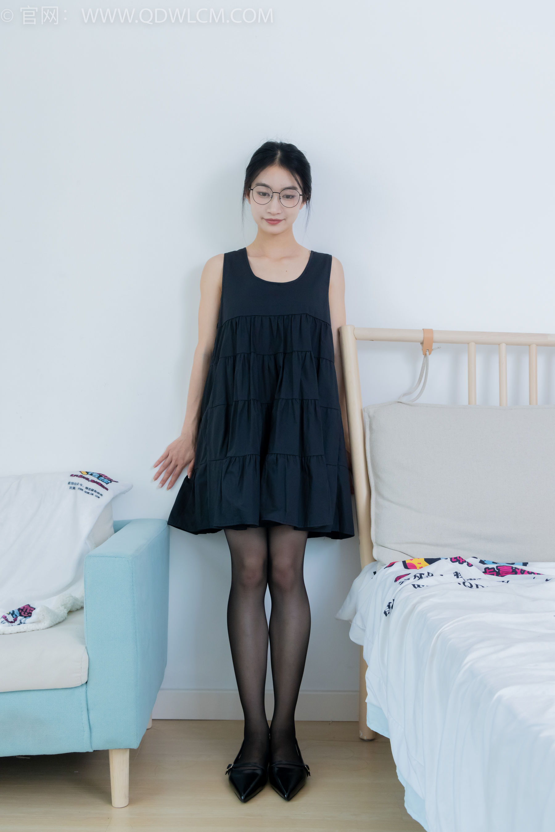 物恋传媒 No.2257 小影 -平底鞋、薄黑丝脚尖加固款/(150P)