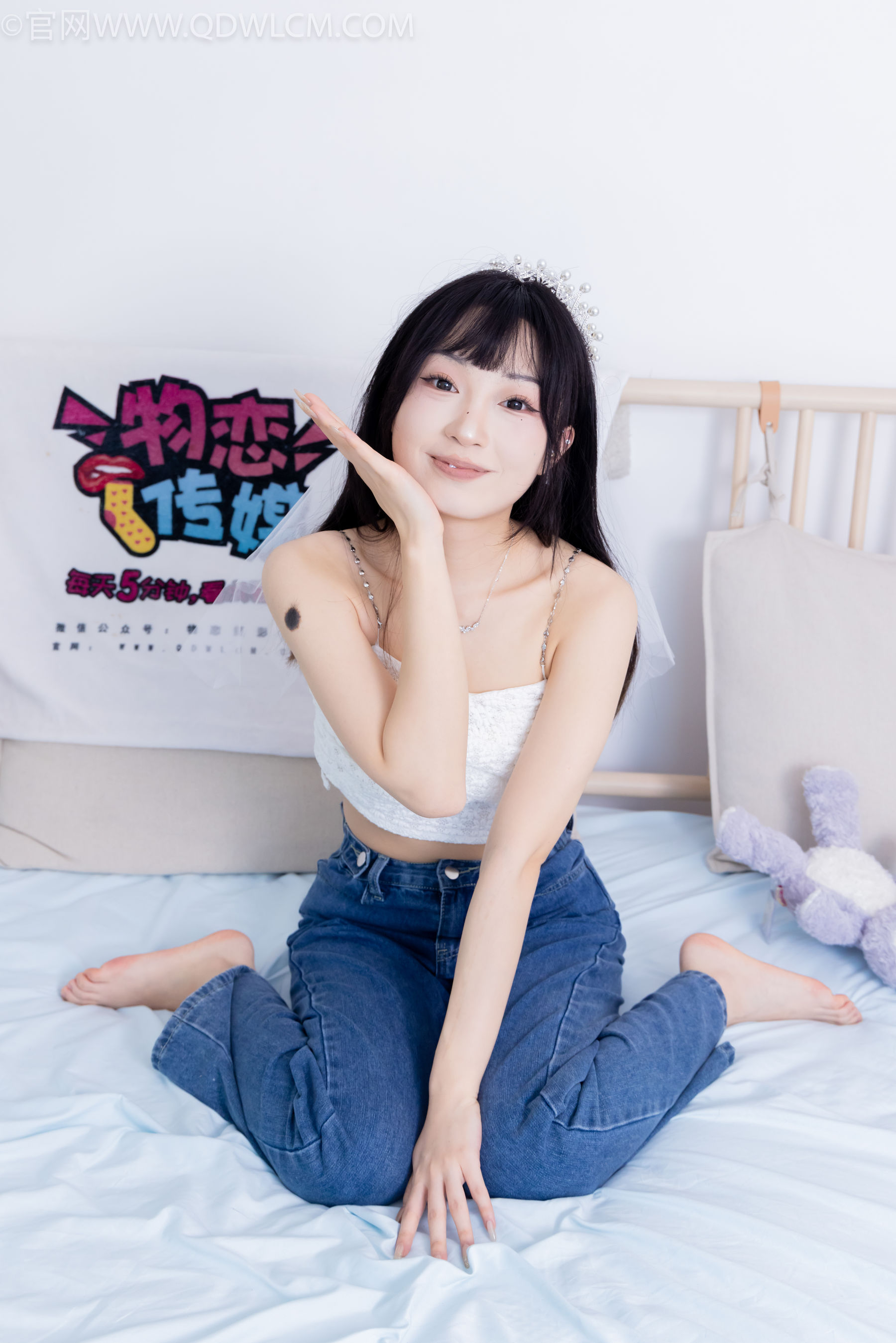 物恋传媒 No.2258 嘟嘟 -板鞋、白棉袜、裸足/(161P)