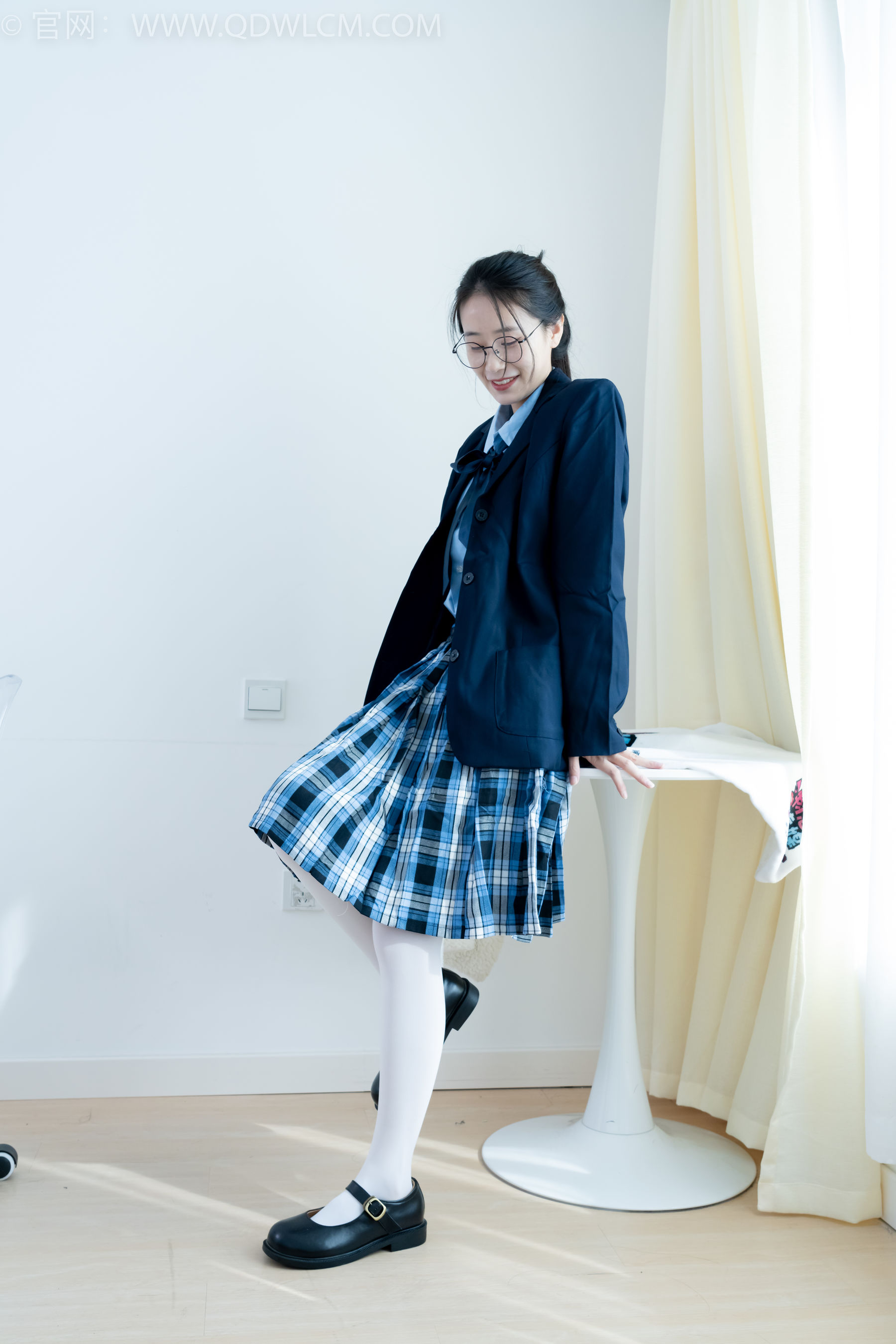 物恋传媒 No.2244 菜菜 -皮鞋、厚白丝、jk制服、皮筋绑脚老头乐挠脚剧情/(160P)
