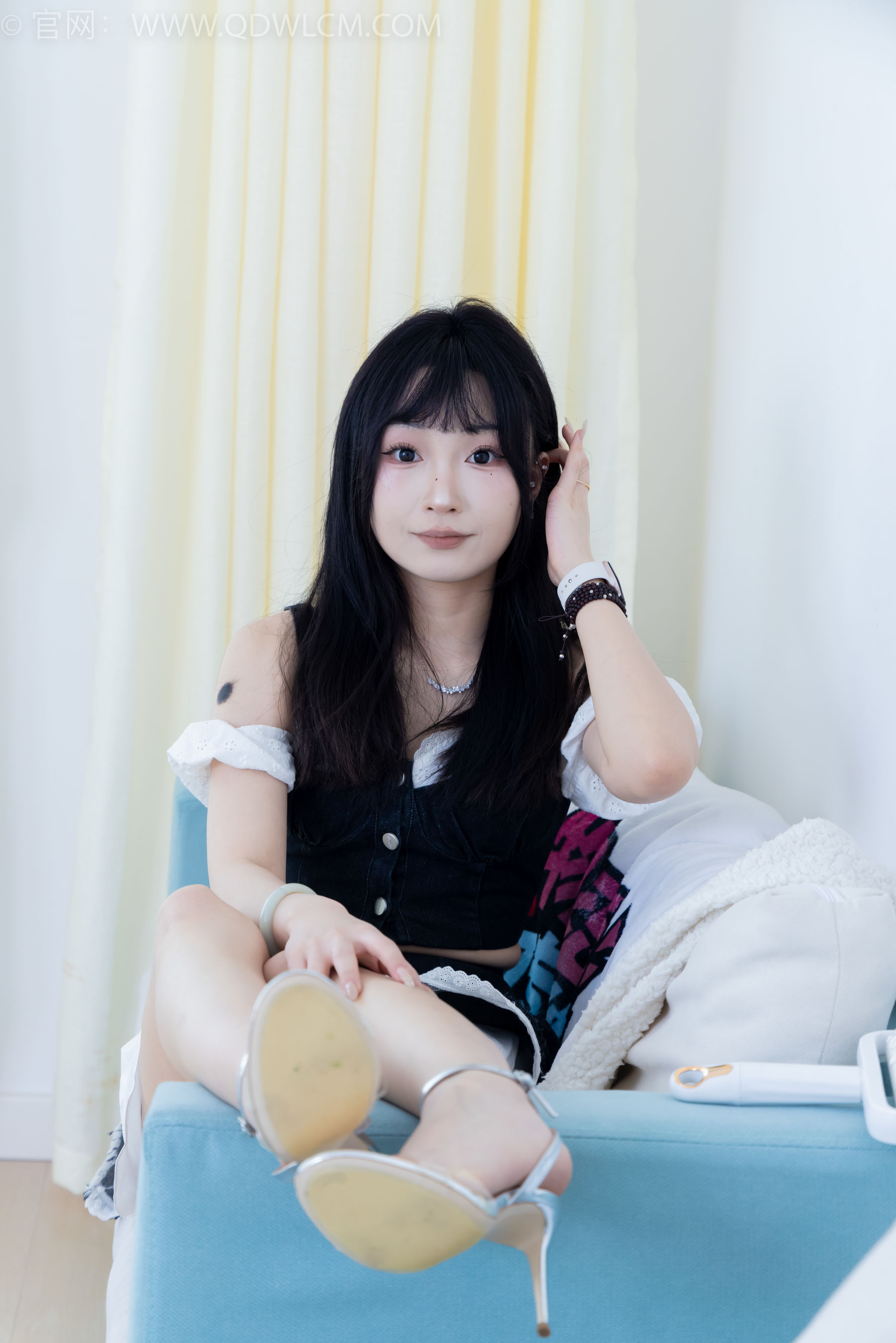 物恋传媒 No.2248 嘟嘟 -高跟凉鞋、薄黑丝、裸足/(160P)