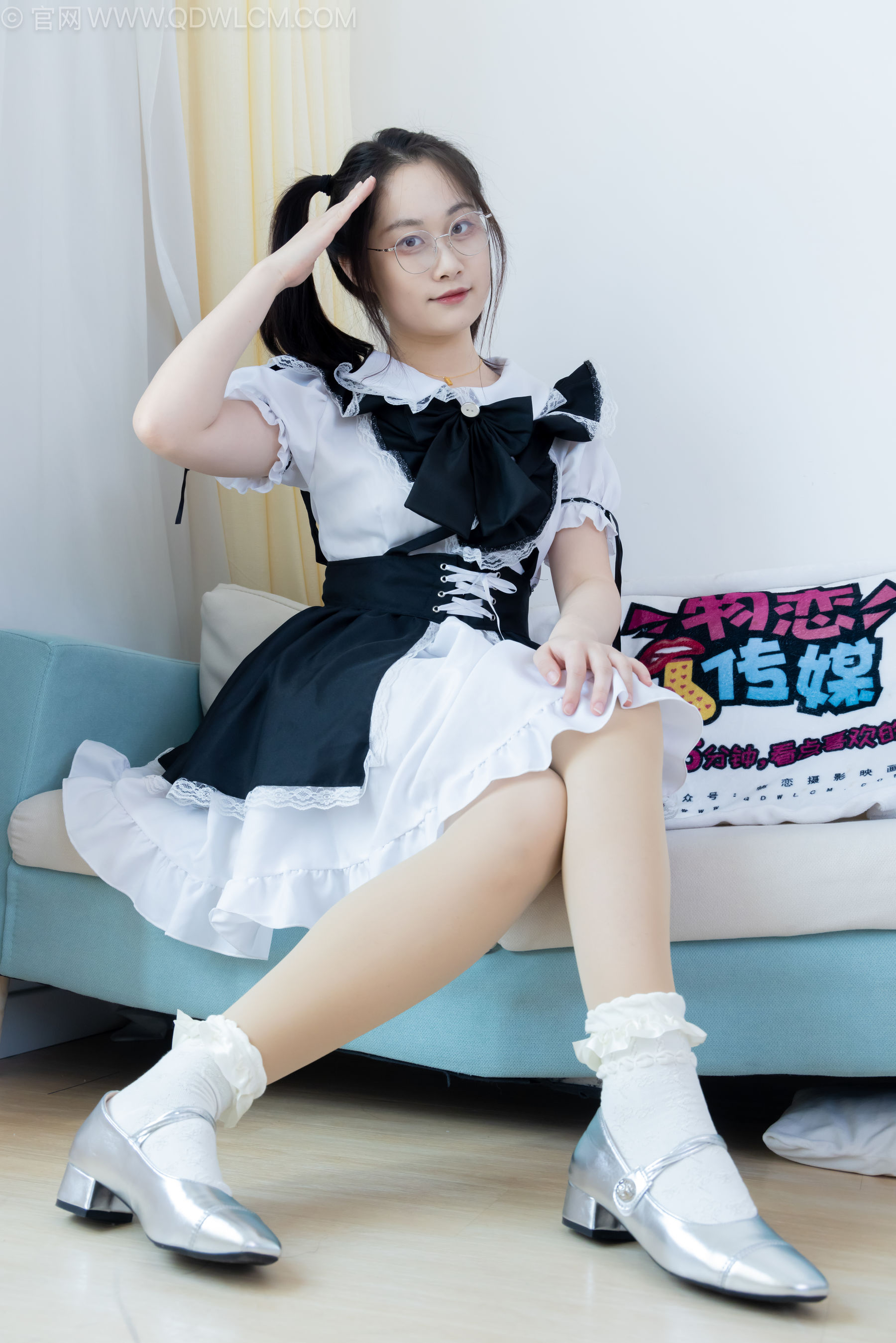 物恋传媒 No.2239 小新 -低跟鞋、白棉袜、厚肉丝、女仆装/(160P)