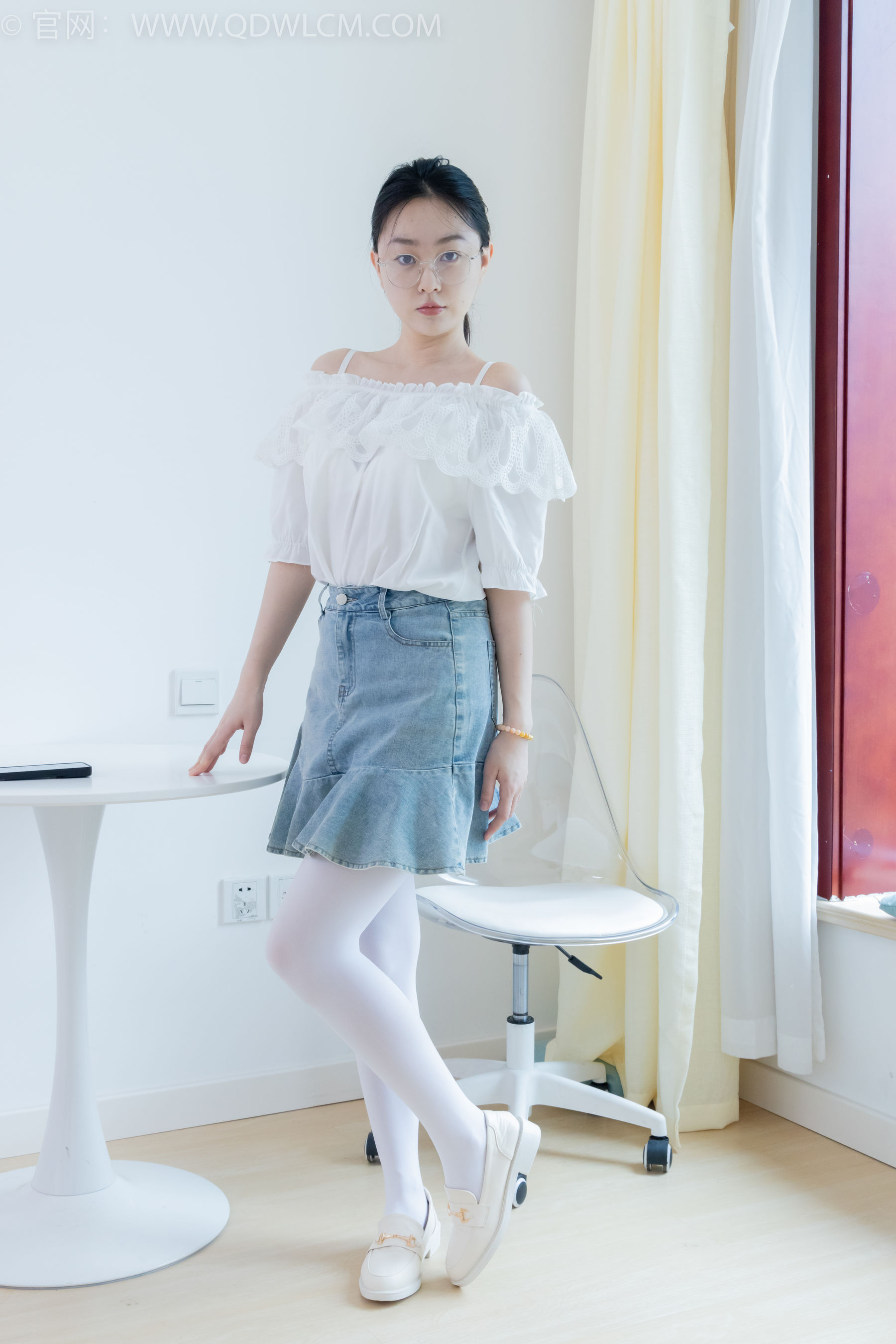 物恋传媒 No.2246 美兔 -皮鞋、厚白丝、皮筋绑脚老头乐挠脚剧情/(150P)