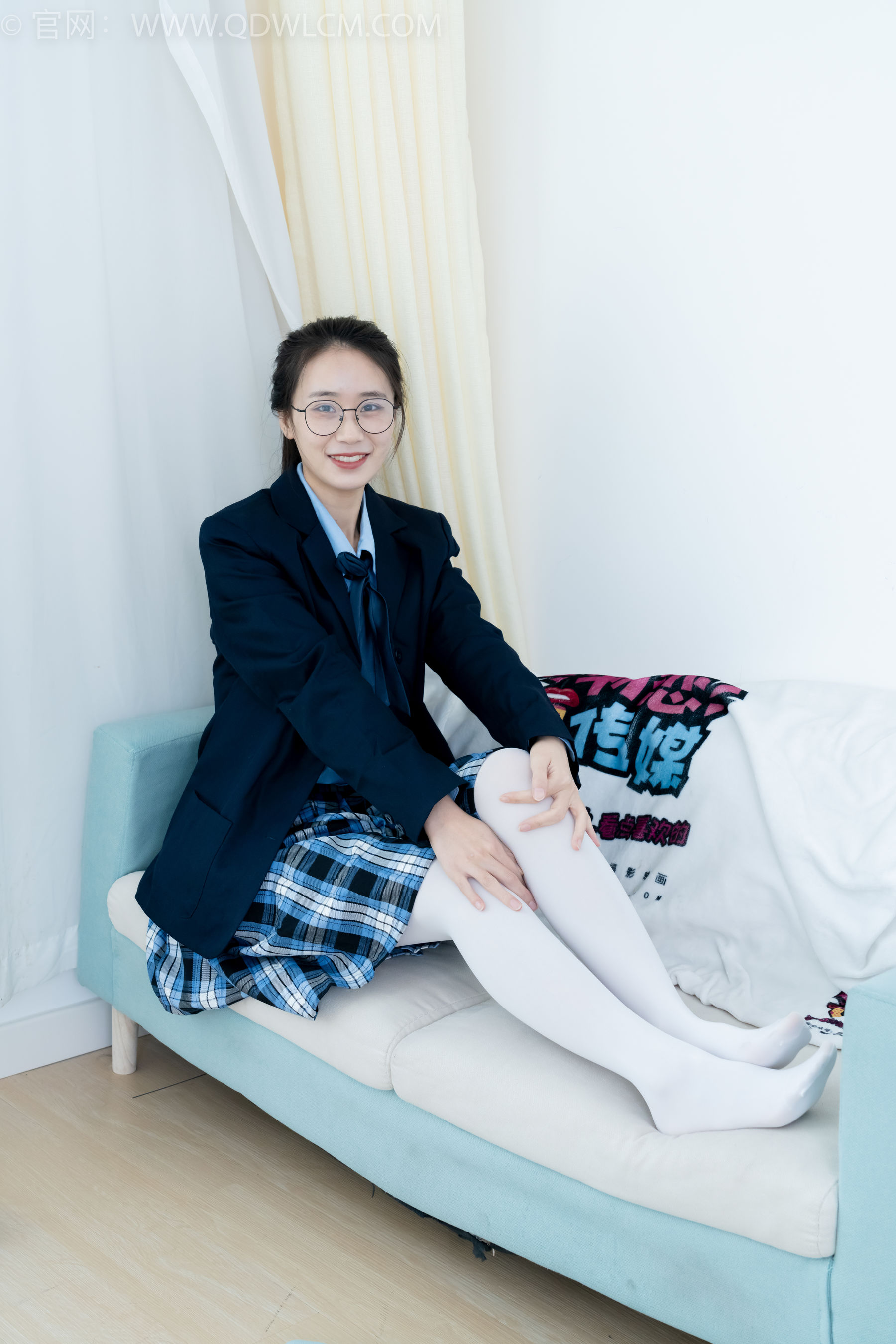 物恋传媒 No.2244 菜菜 -皮鞋、厚白丝、jk制服、皮筋绑脚老头乐挠脚剧情/(160P)
